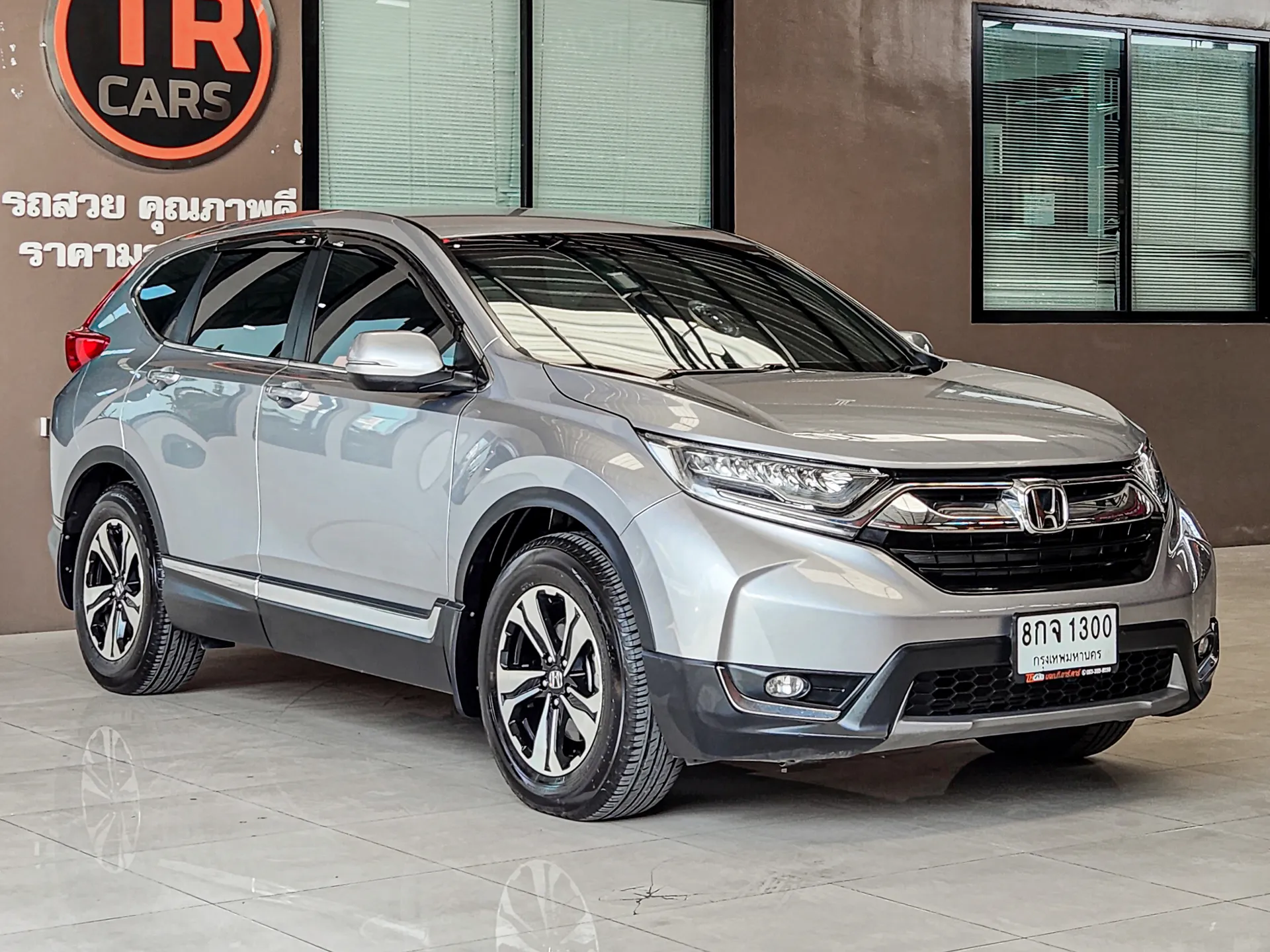 CR-V 2.4 E 2018 AT #8กจ1300