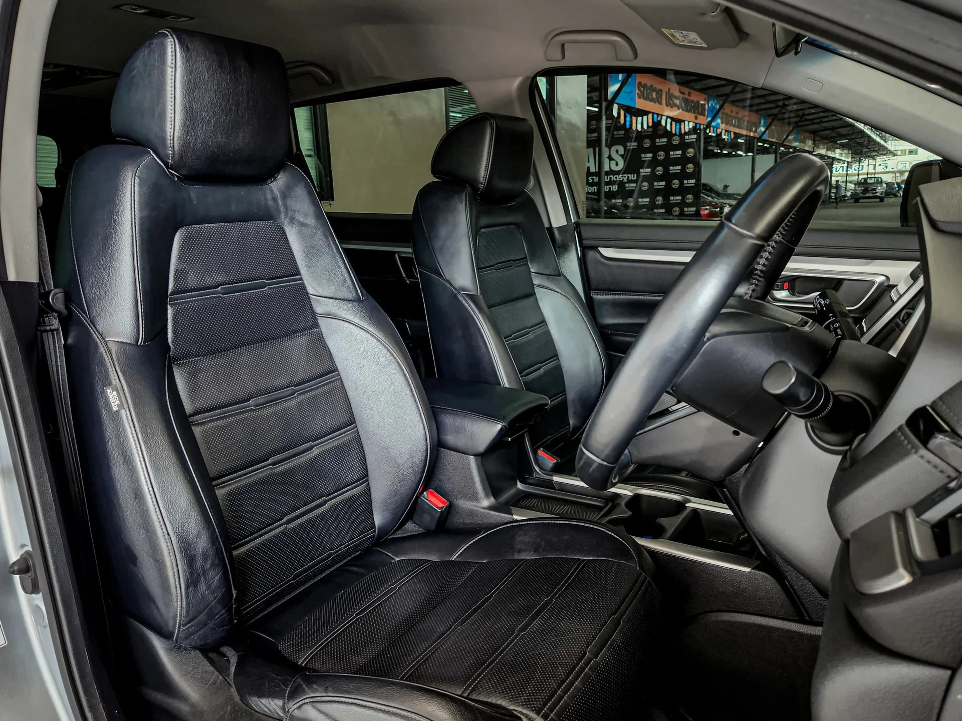 CR-V 2.4 E 2018 AT #8กจ1300 - Image 10