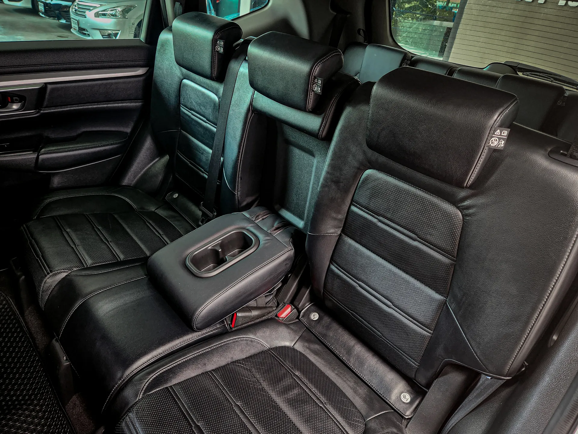 CR-V 2.4 E 2018 AT #8กจ1300 - Image 13