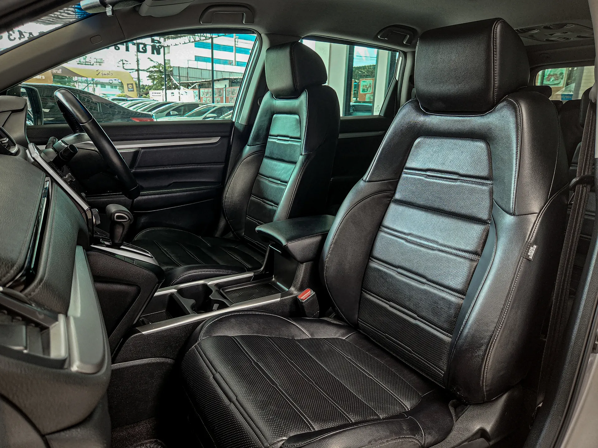 CR-V 2.4 E 2018 AT #8กจ1300 - Image 11