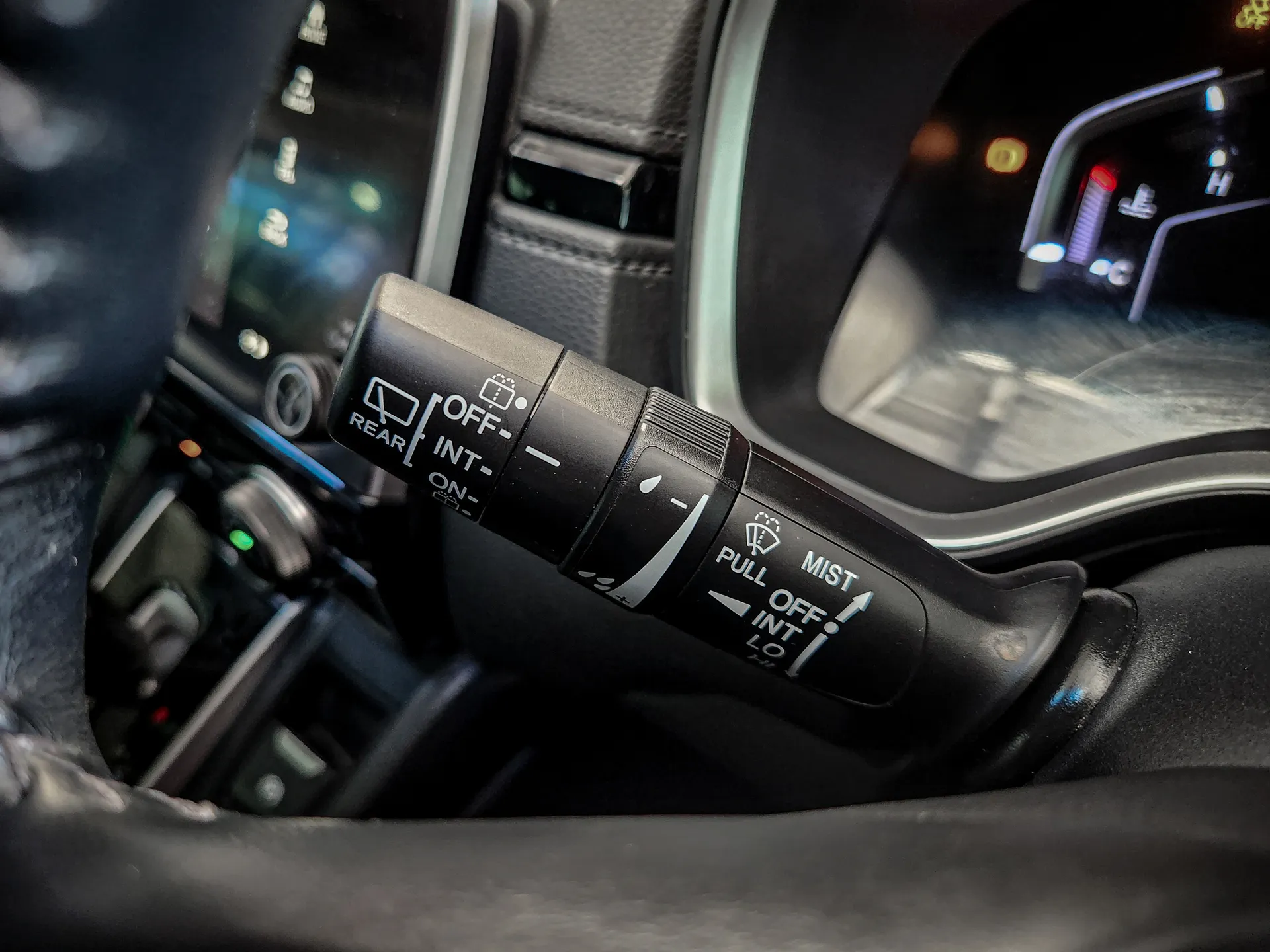 CR-V 2.4 E 2018 AT #8กจ1300 - Image 7