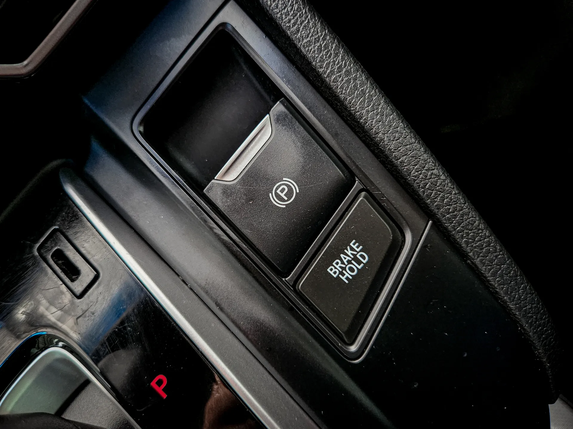 CR-V 2.4 E 2018 AT #8กจ1300 - Image 3