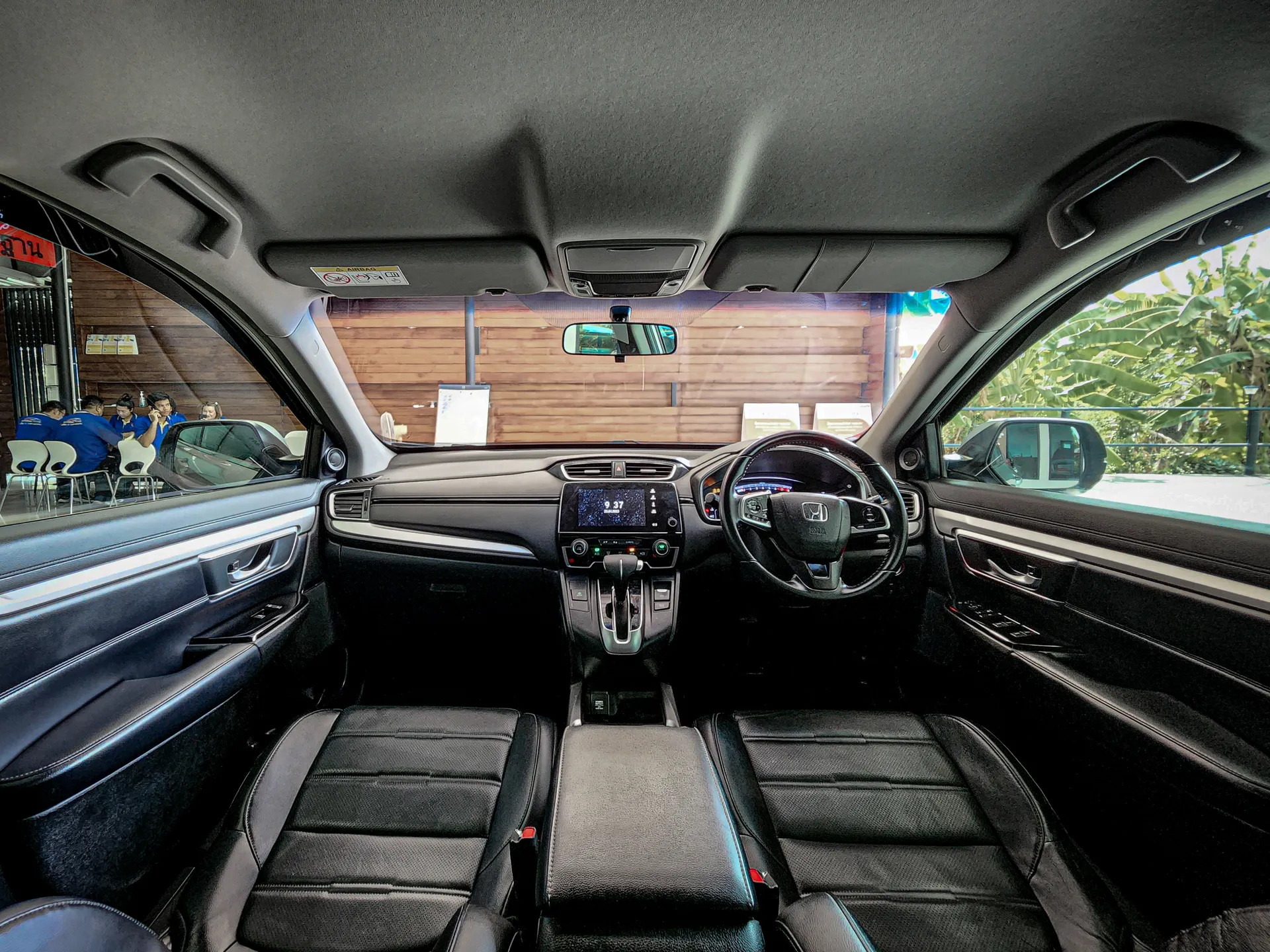 CR-V 2.4 E 2018 AT #8กจ1300 - Image 8