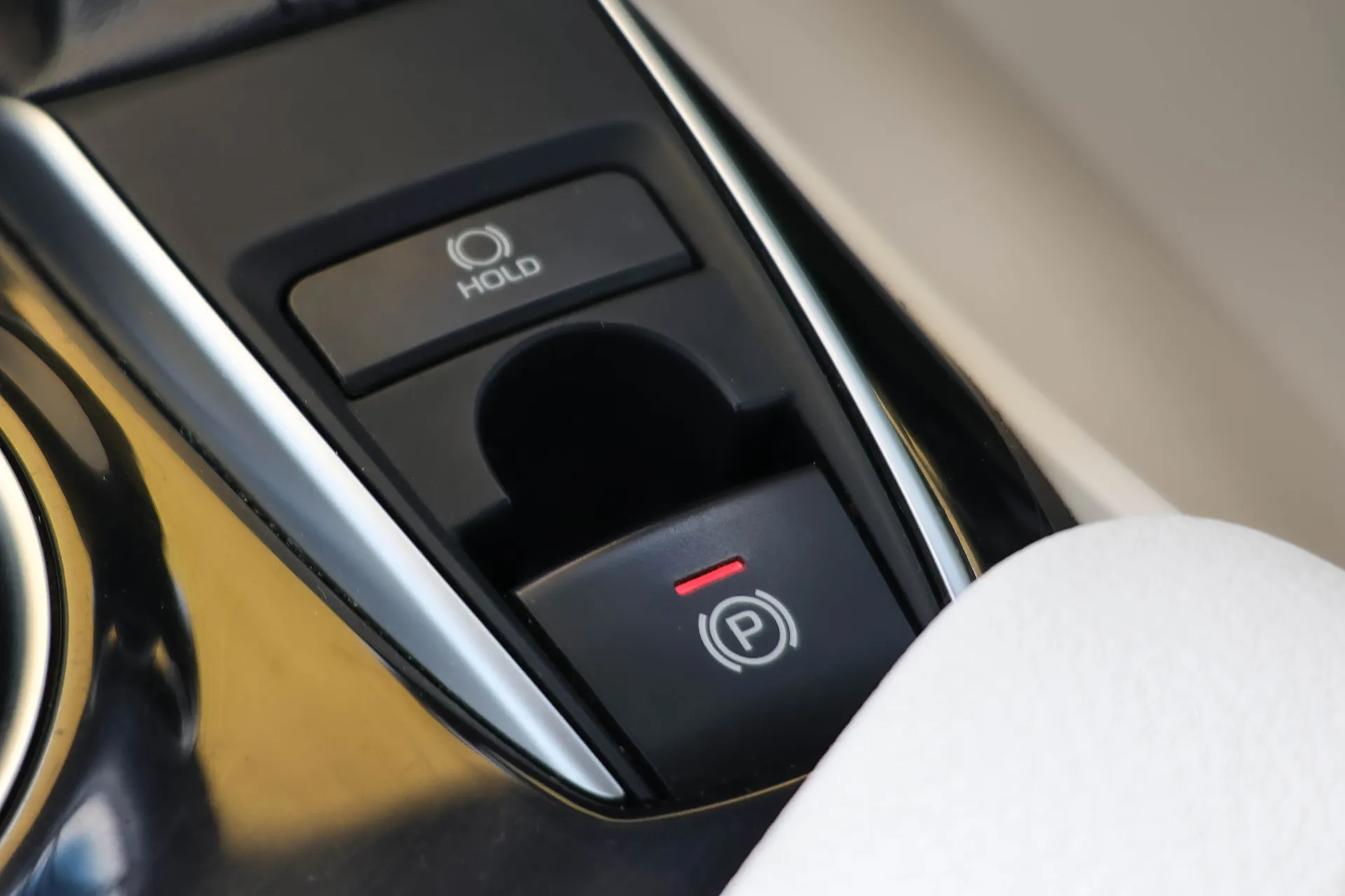 CAMRY 2.0 G 2018 AT #5ขฒ-2103 - Image 12