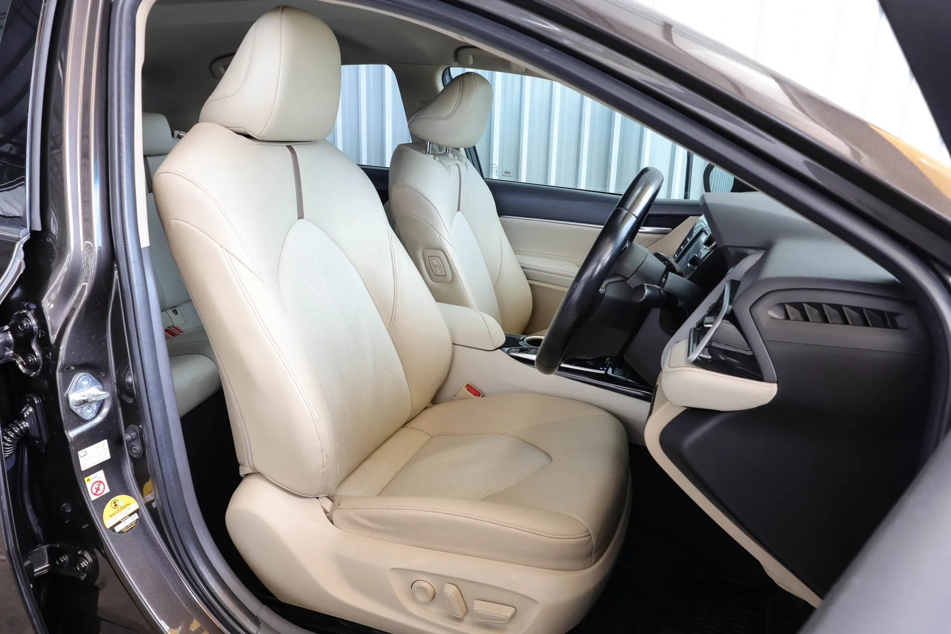 CAMRY 2.0 G 2018 AT #5ขฒ-2103 - Image 17