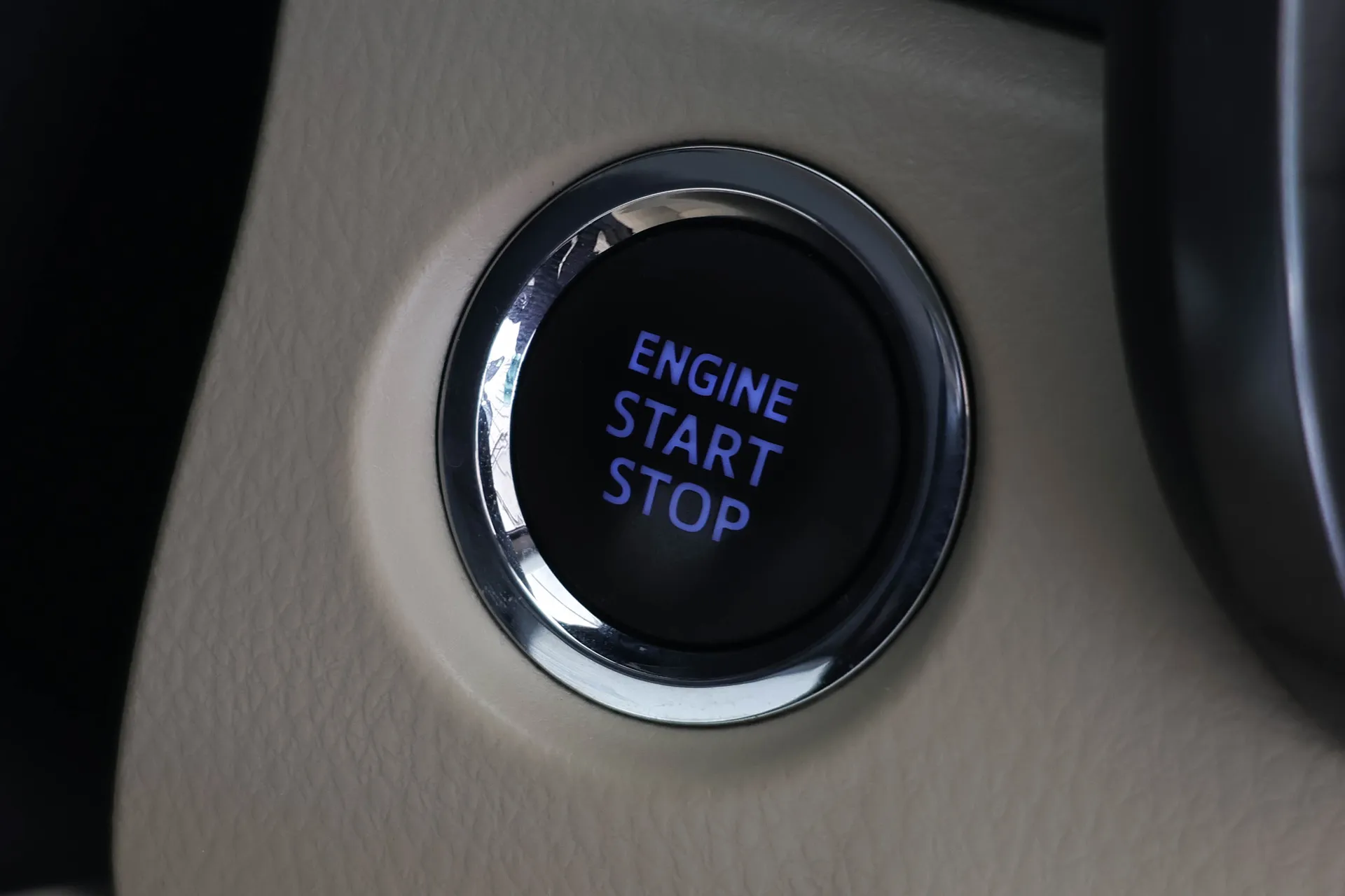 CAMRY 2.0 G 2018 AT #5ขฒ-2103 - Image 7