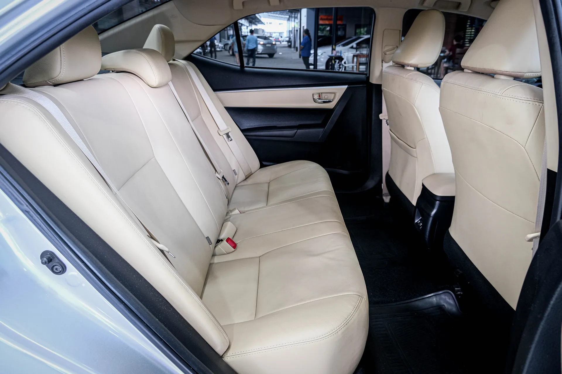 TOYOTA ALTIS 1.6 G 2018 AT #7กฌ3748 - Image 13