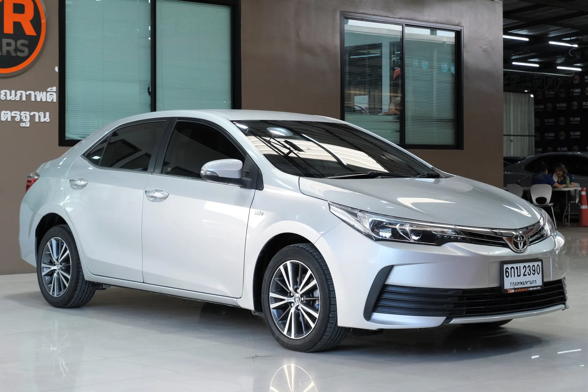 TOYOTA ALTIS 1.8 E 2017 AT #6กบ2390