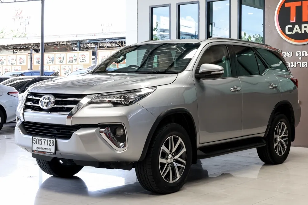 FORTUNER 2.8 V 2017 AT