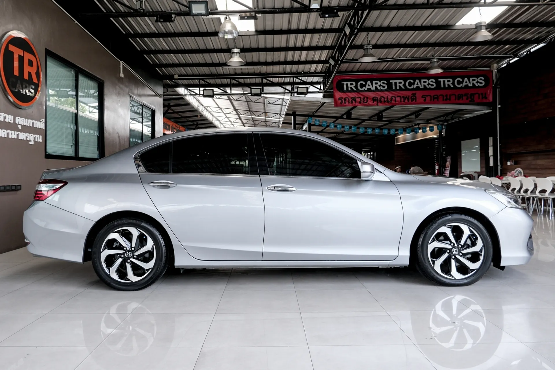 HONDA ACCORD 2.0 EL 2017 AT # 7กฏ 6016 - Image 17