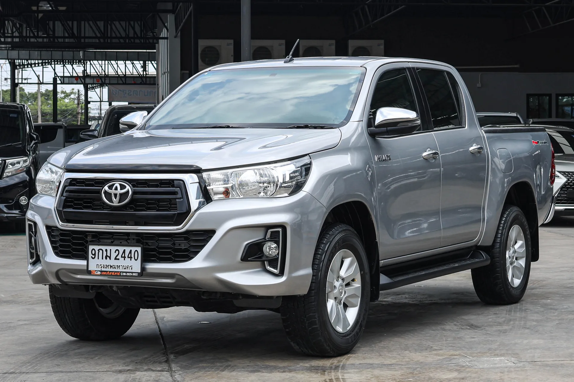 REVO DOUBLE CAB PRERUNNER 2.4 E 2020 AT #9กม-2440