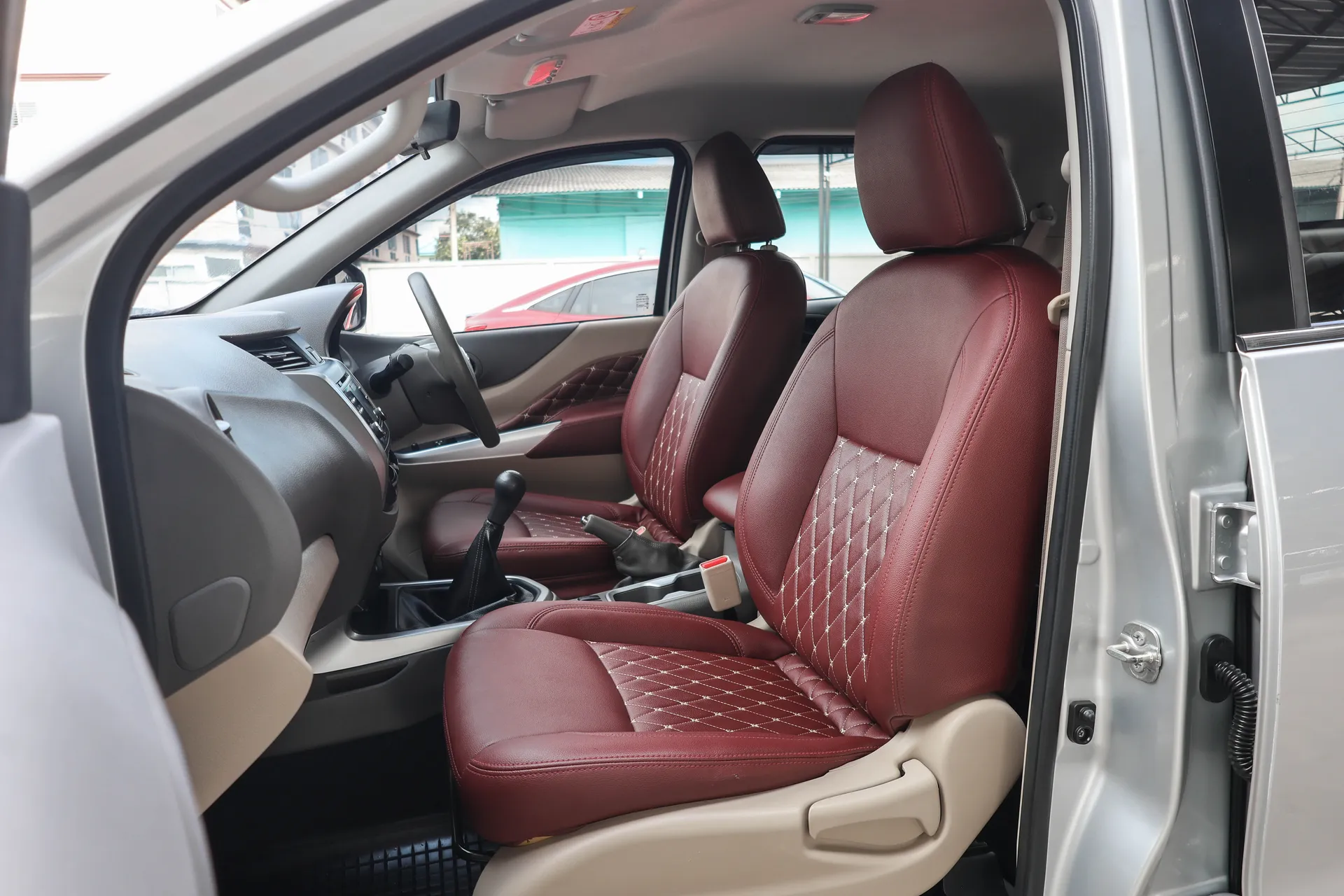 NISSAN NAVARA NP300 DOUBLE CAB 2.5S 2021 MT - Image 23