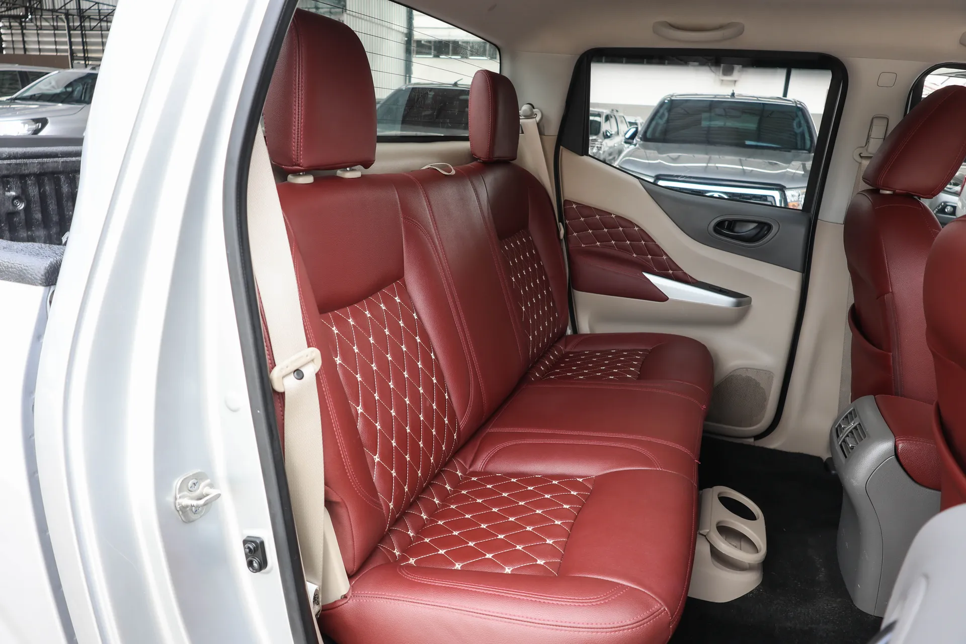 NISSAN NAVARA NP300 DOUBLE CAB 2.5S 2021 MT - Image 25