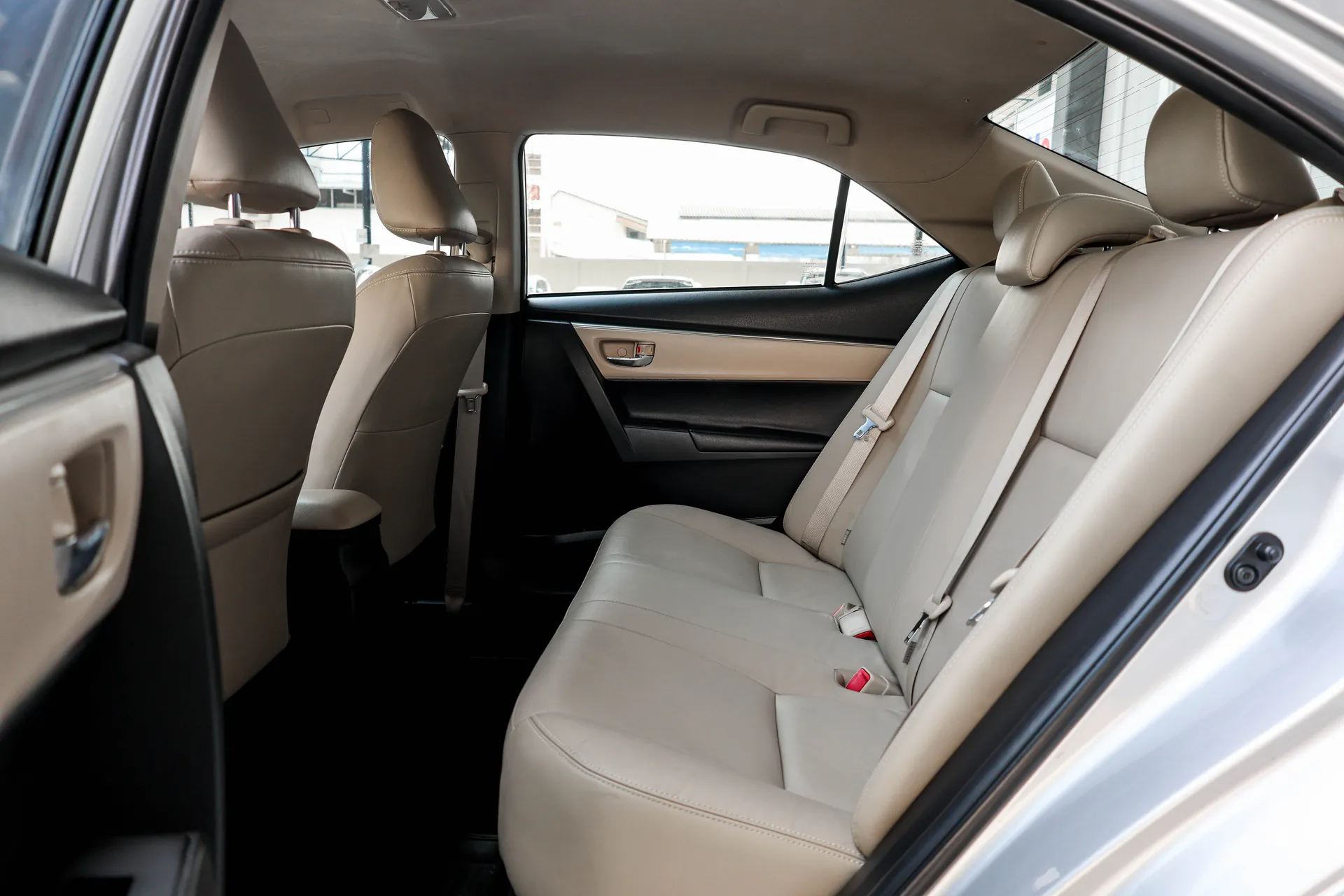 ALTIS 1.6 G 2016 AT #5กถ-8206 - Image 14