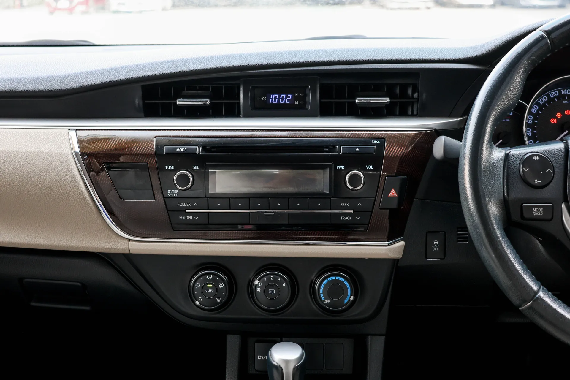 ALTIS 1.6 G 2016 AT #5กถ-8206 - Image 15