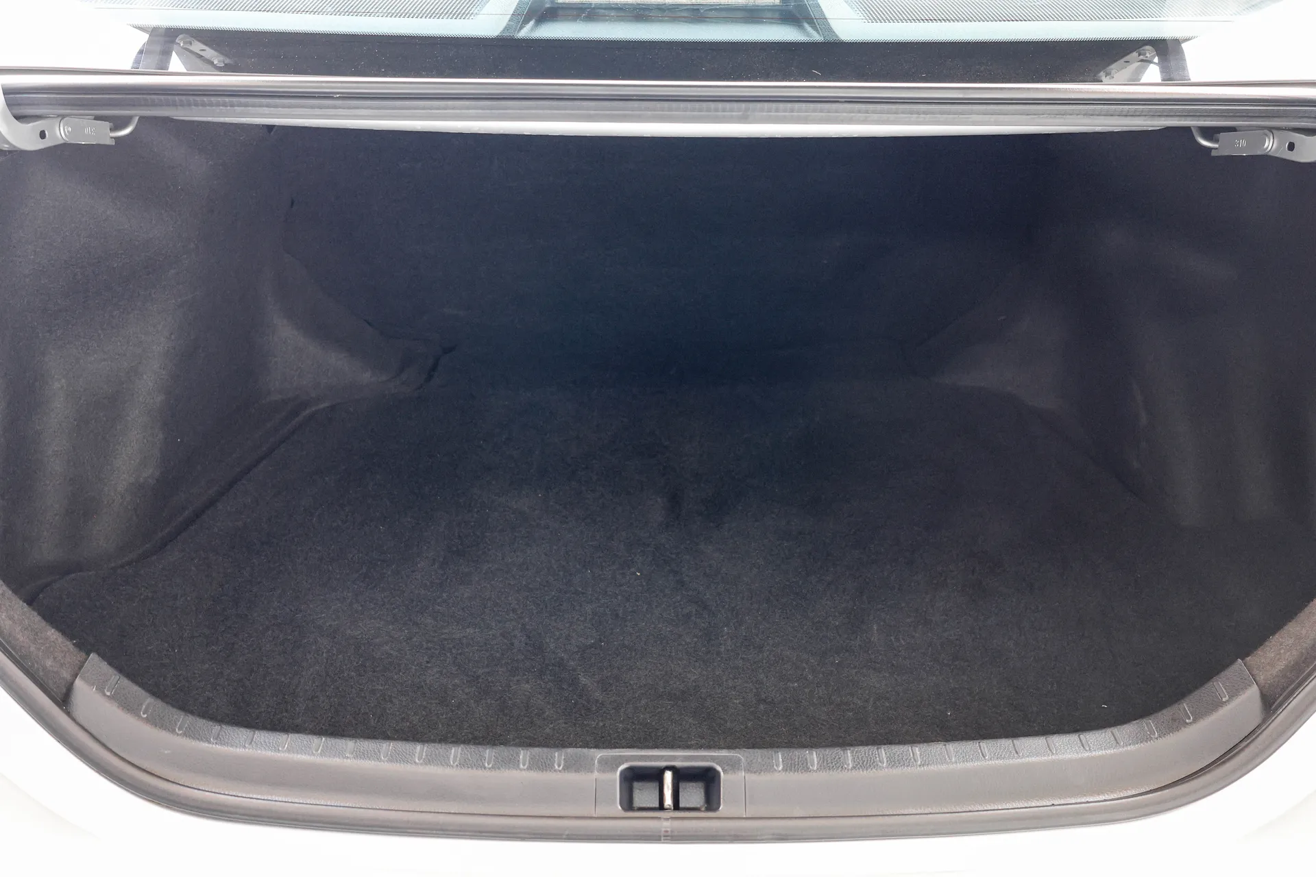 ALTIS 1.6 G 2016 AT #5กถ-8206 - Image 19
