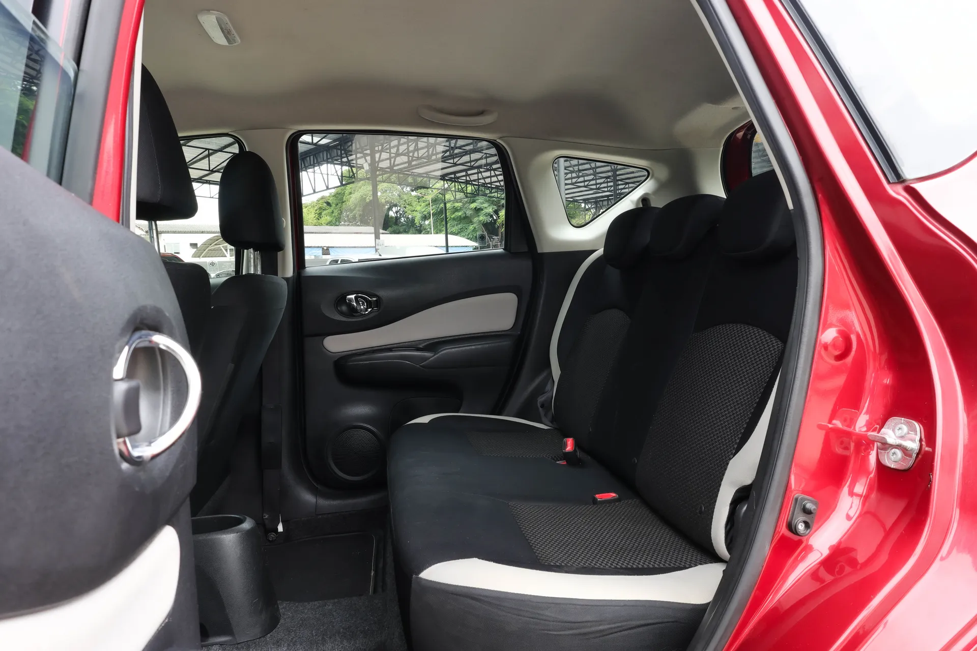 NISSAN NOTE 1.2 V 2017 AT #8กฒ-1479 - Image 19