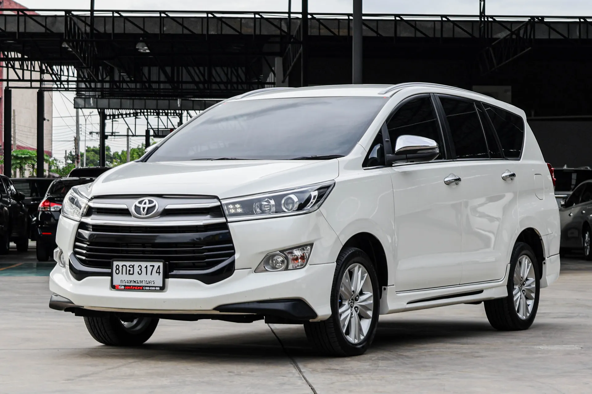 INNOVA 2.8 V 2019 AT