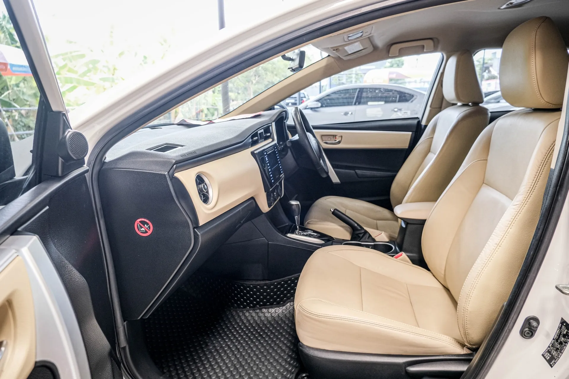 TOYOTA ALTIS 1.6 G 2017 AT #6กส1018 - Image 15
