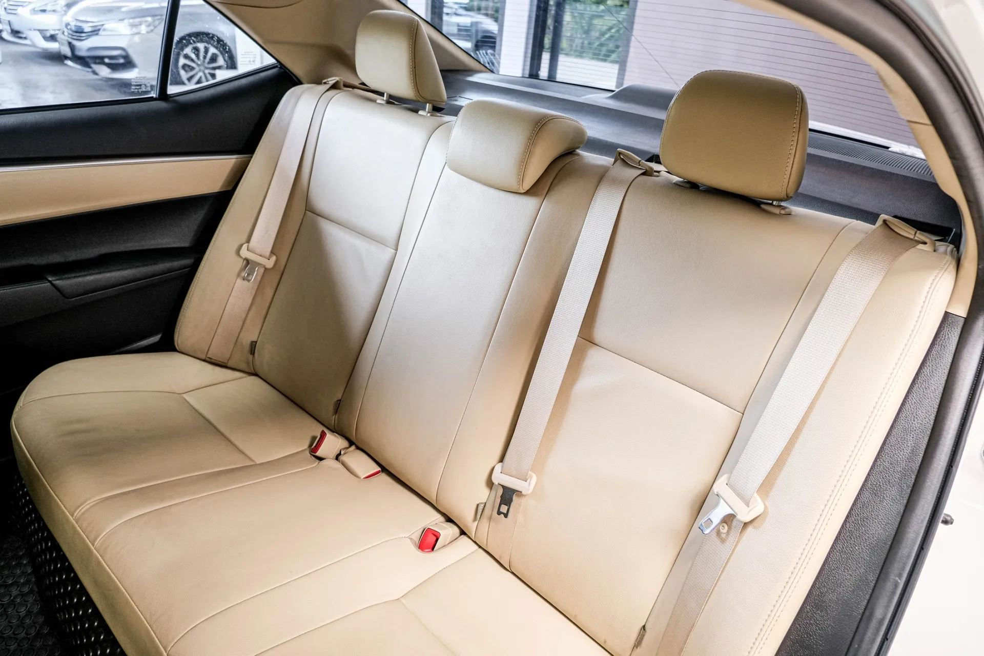 TOYOTA ALTIS 1.6 G 2017 AT #6กส1018 - Image 19