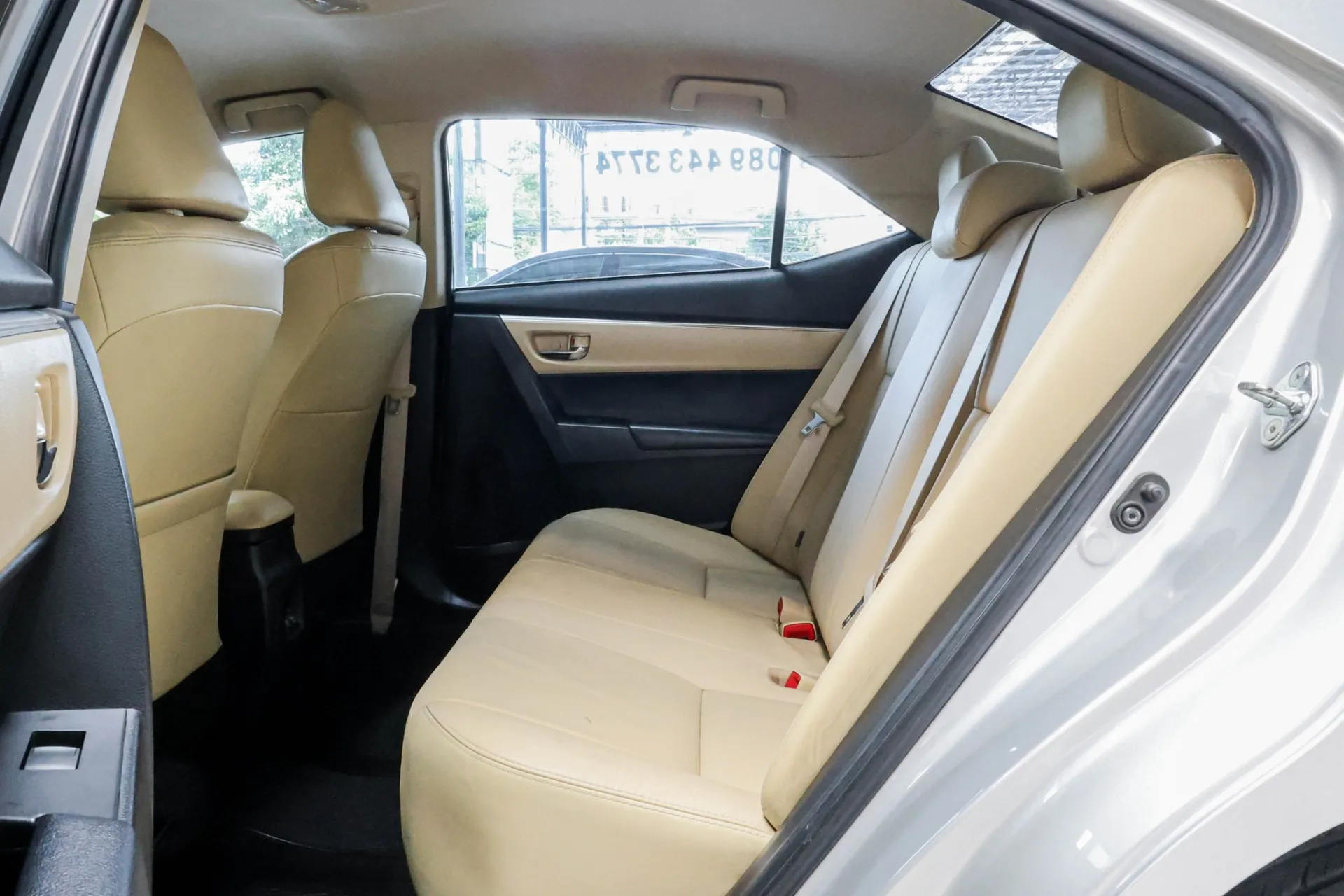 ALTIS 1.6 G 2018 AT #7กม-8631 - Image 19