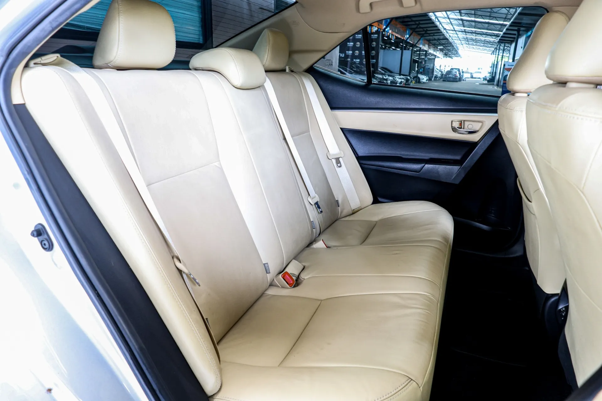 ALTIS 1.6 G 2018 AT #6กล-978 - Image 19