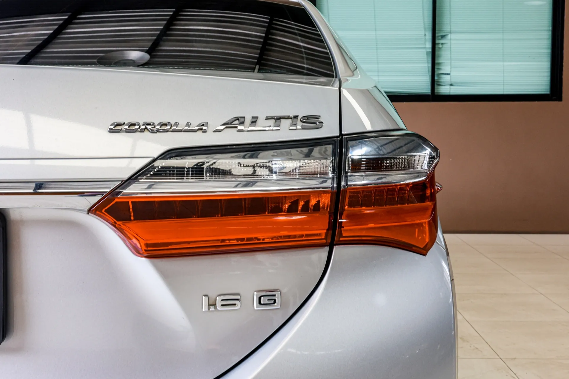 ALTIS 1.6 G 2018 AT #6กล-978 - Image 9