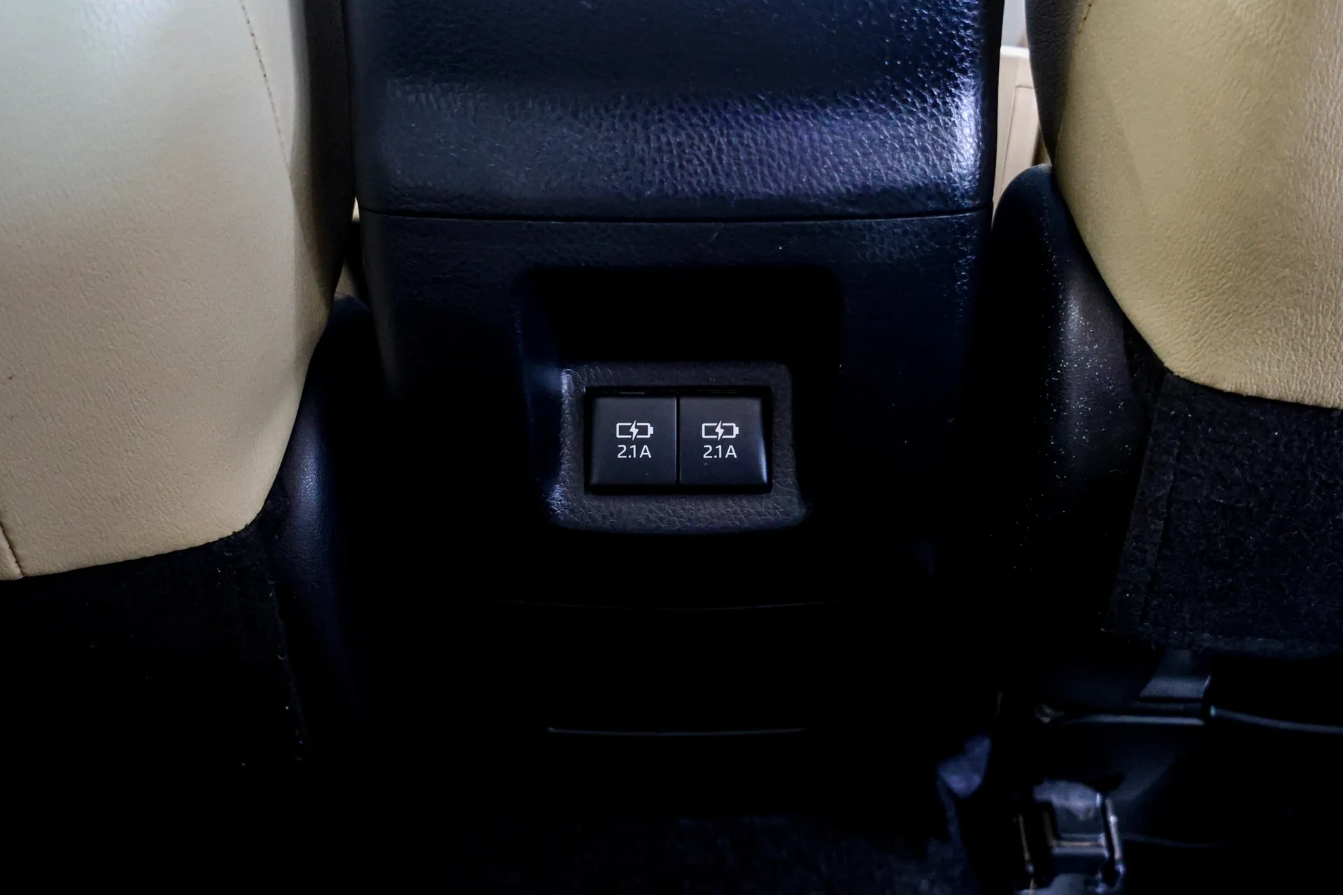 ALTIS 1.6 G 2018 AT #6กล-978 - Image 15
