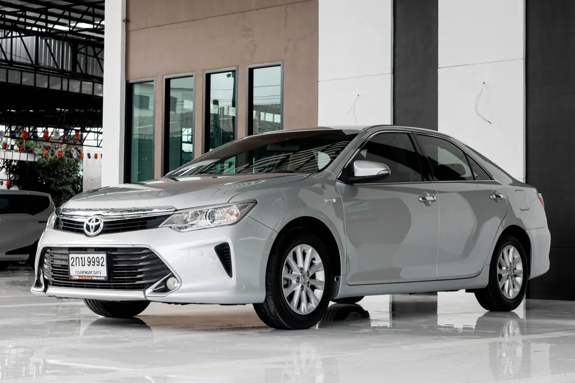 รถ Toyota Camry มือสอง การลงทุนที่คุ้มค่ากว่าการซื้อรถยุโรป!