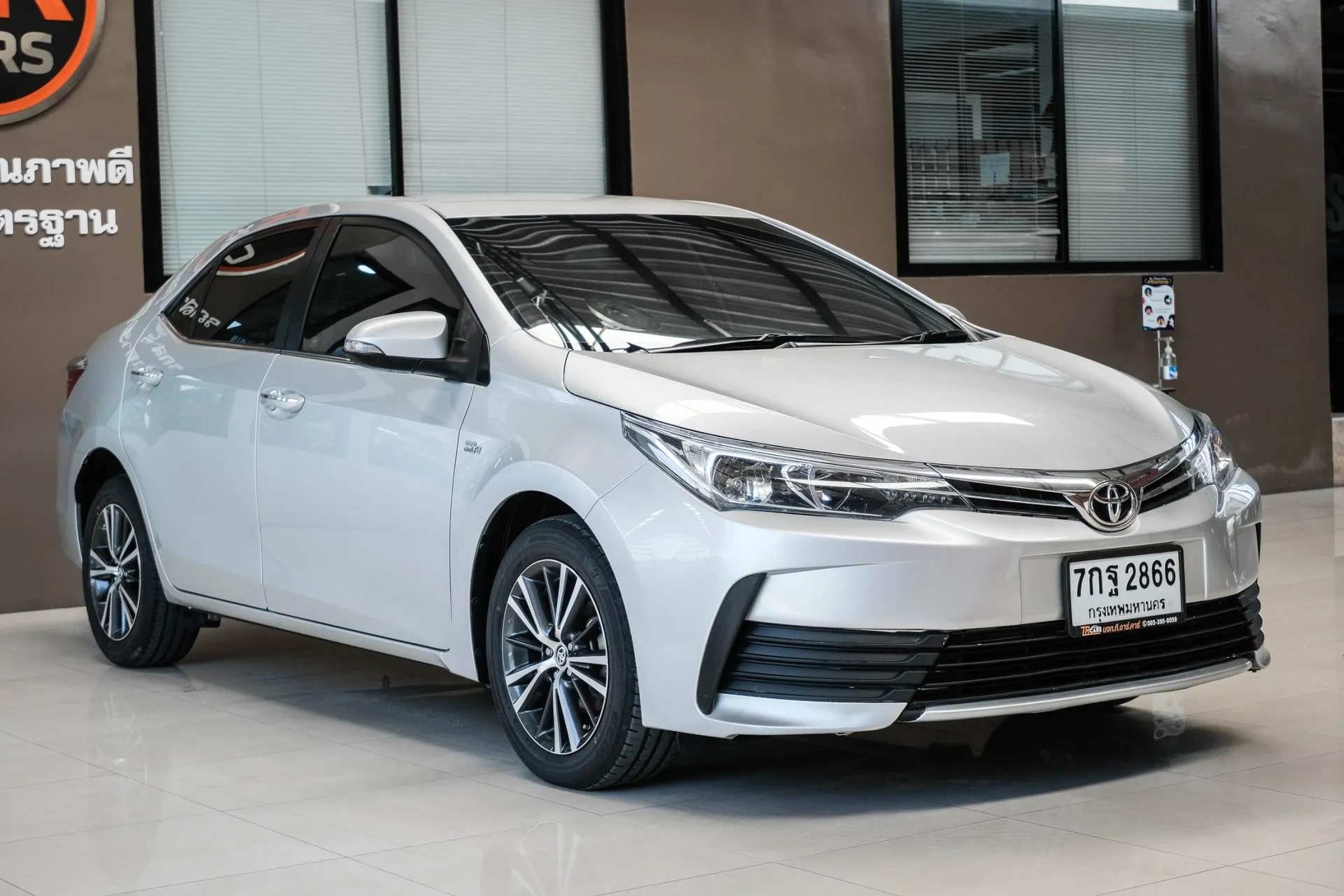 TOYOTA ALTIS 1.8 E 2018 AT #7กฐ2866