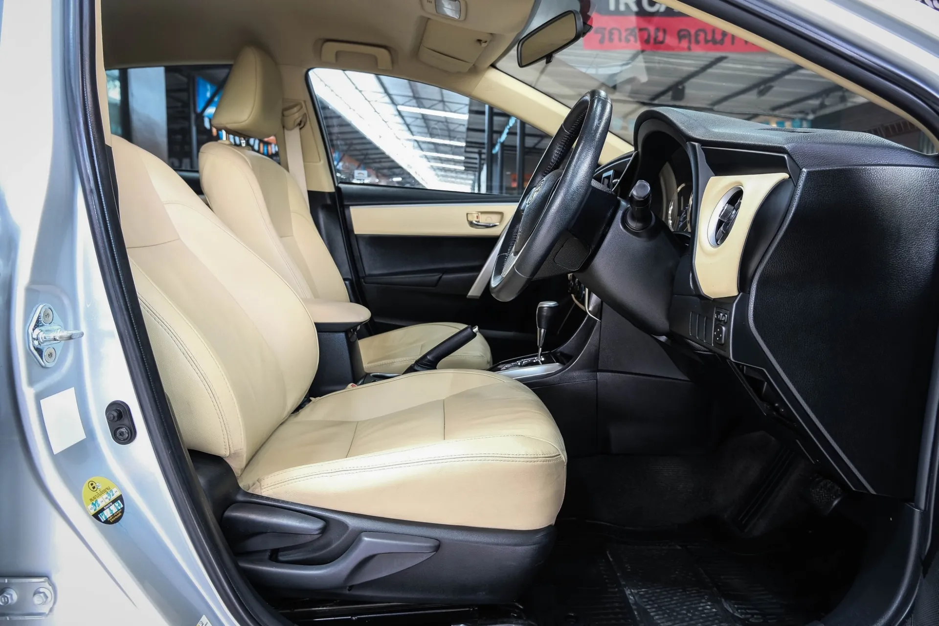 TOYOTA ALTIS 1.6 G 2017 AT #6กฎ3253 - Image 10