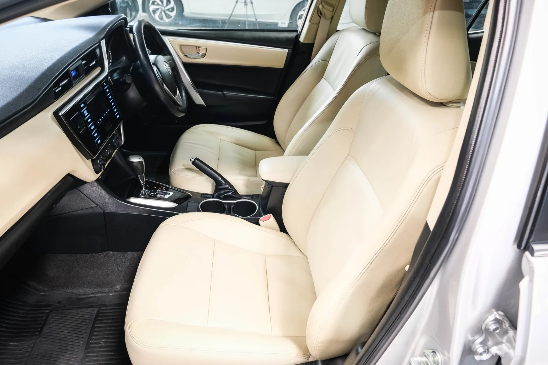 TOYOTA ALTIS 1.6 G 2019 AT #8กฆ913 - Image 10