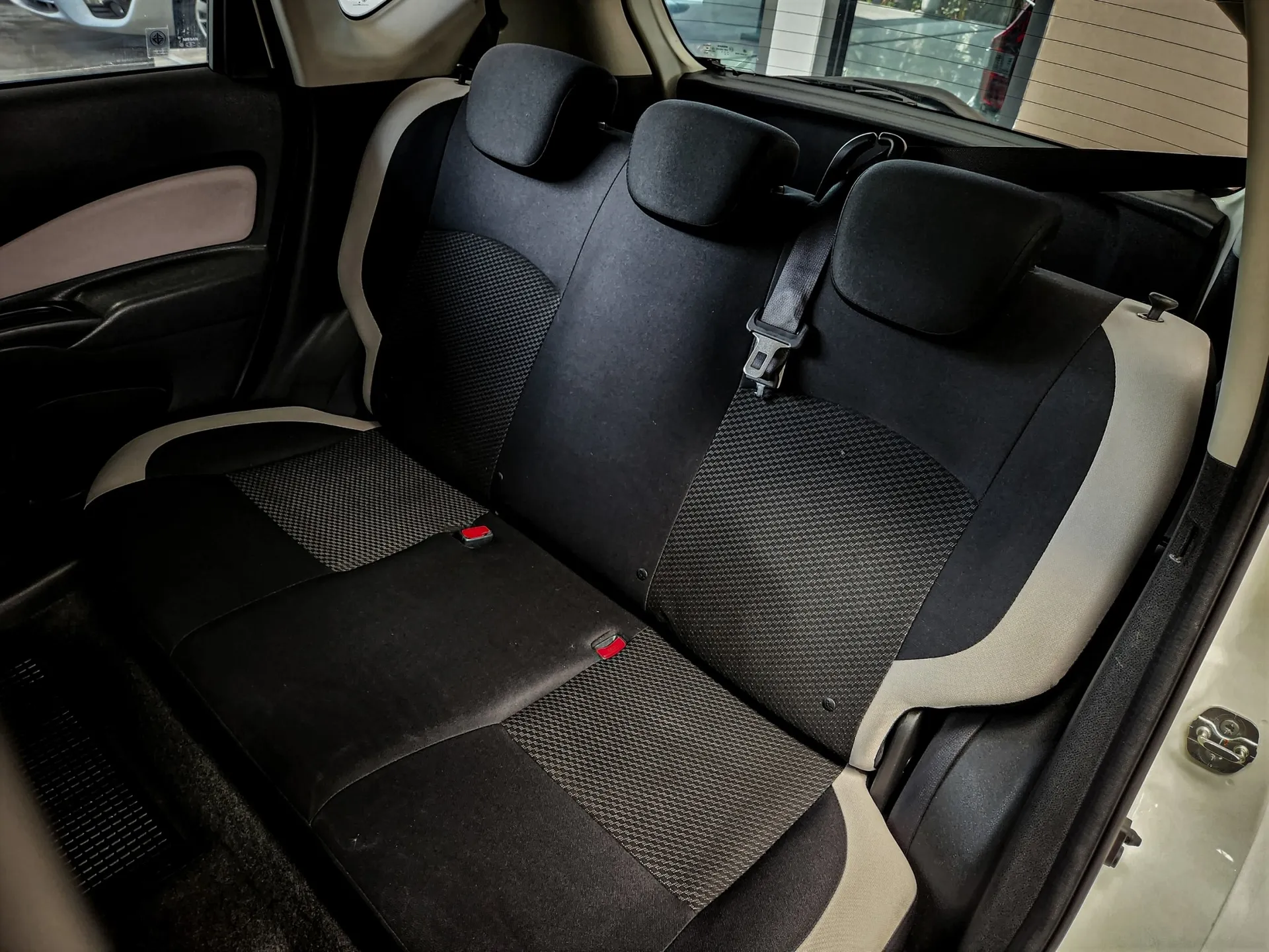 NISSAN NOTE 1.2 V 2019 AT #8กล9804 - Image 17
