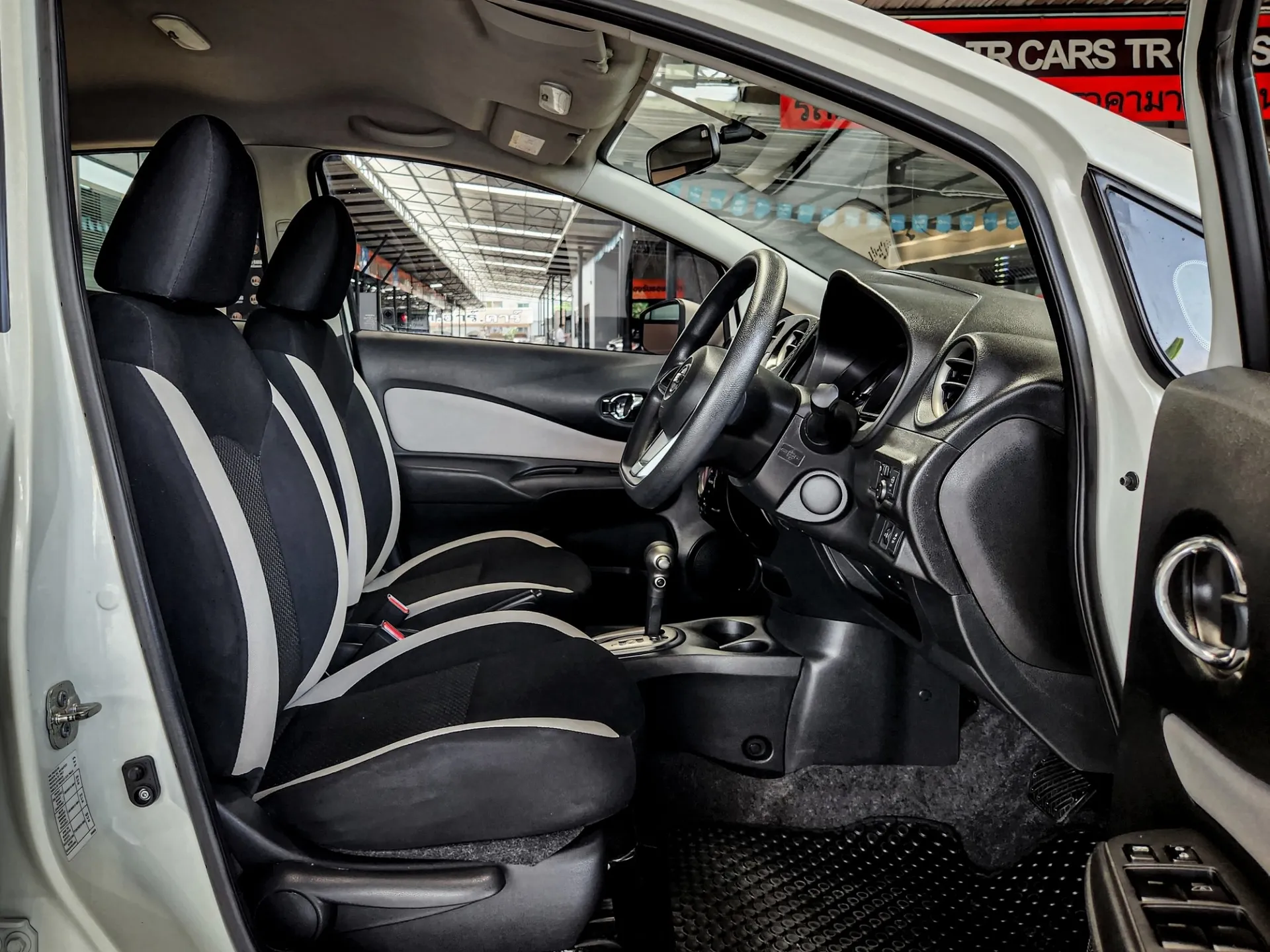 NISSAN NOTE 1.2 V 2019 AT #8กล9804 - Image 15