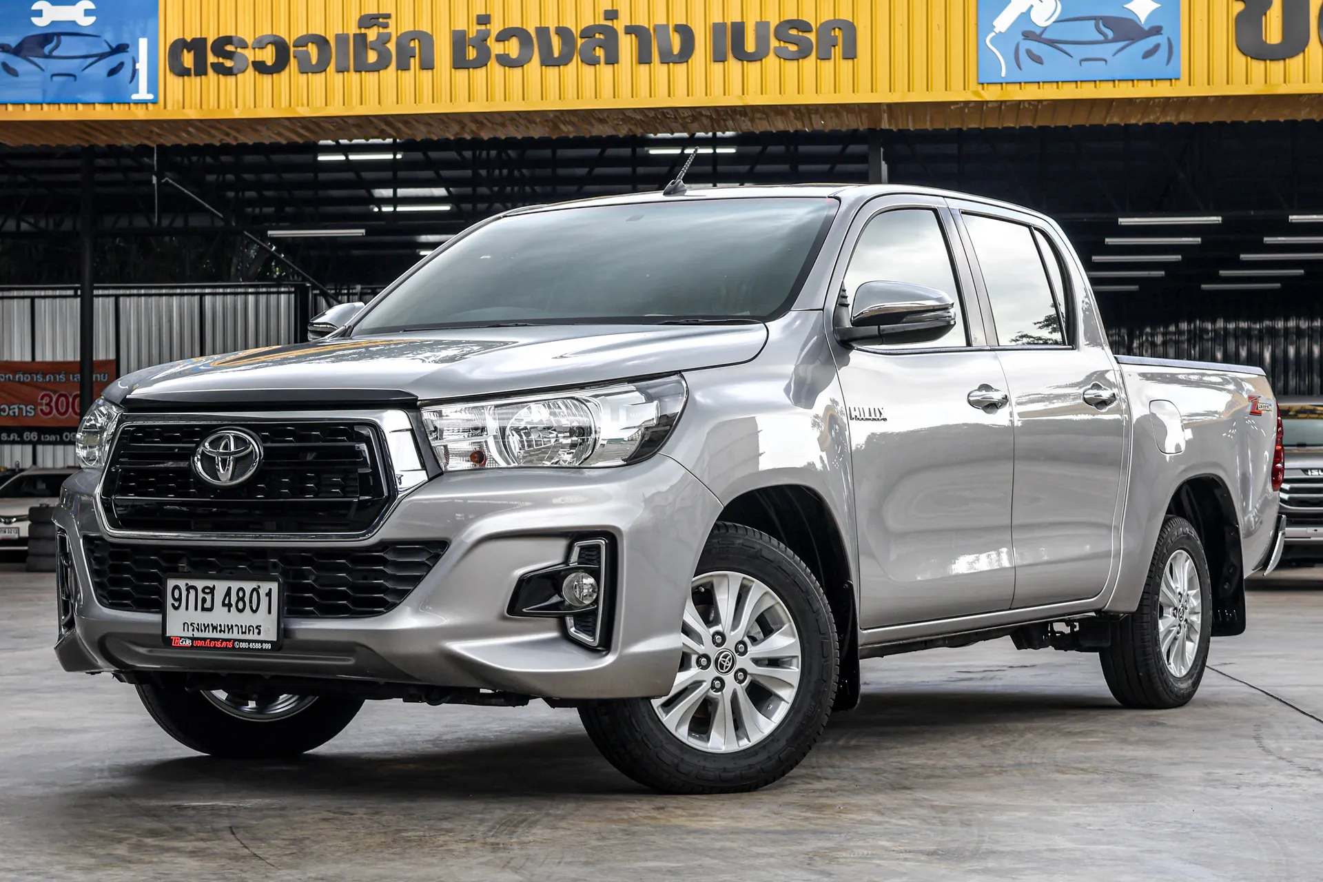 REVO DOUBLE CAB 2.4 ENTRY Z EDITION 2020 MT