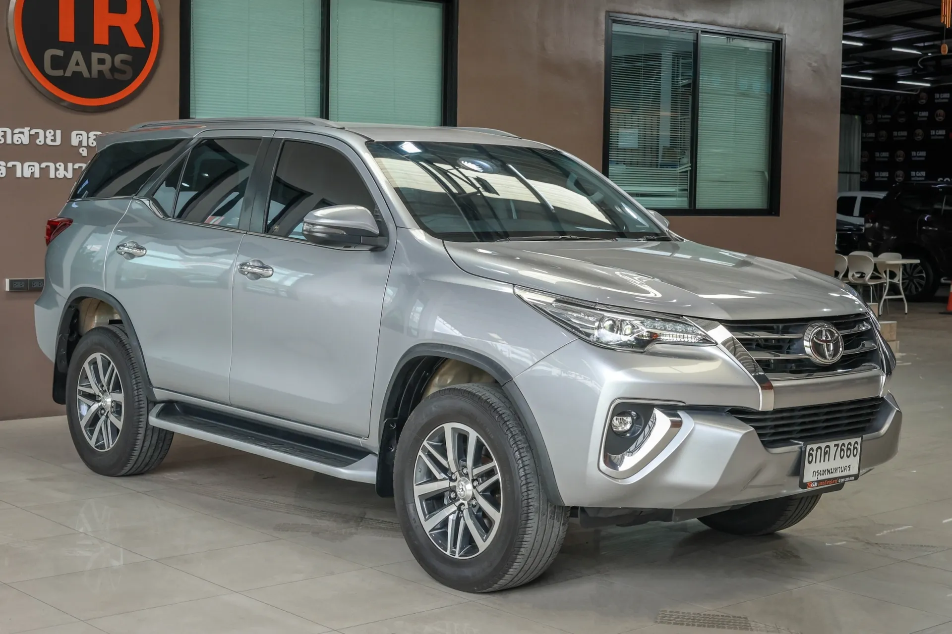 TOYOTA FORTUNER 2.4 V 2018 AT