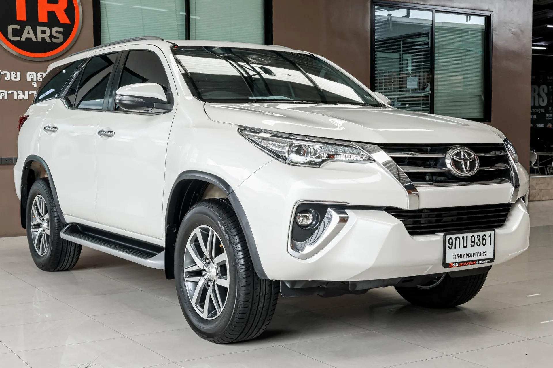 TOYOTA FORTUNER 2.4 V 2020 AT