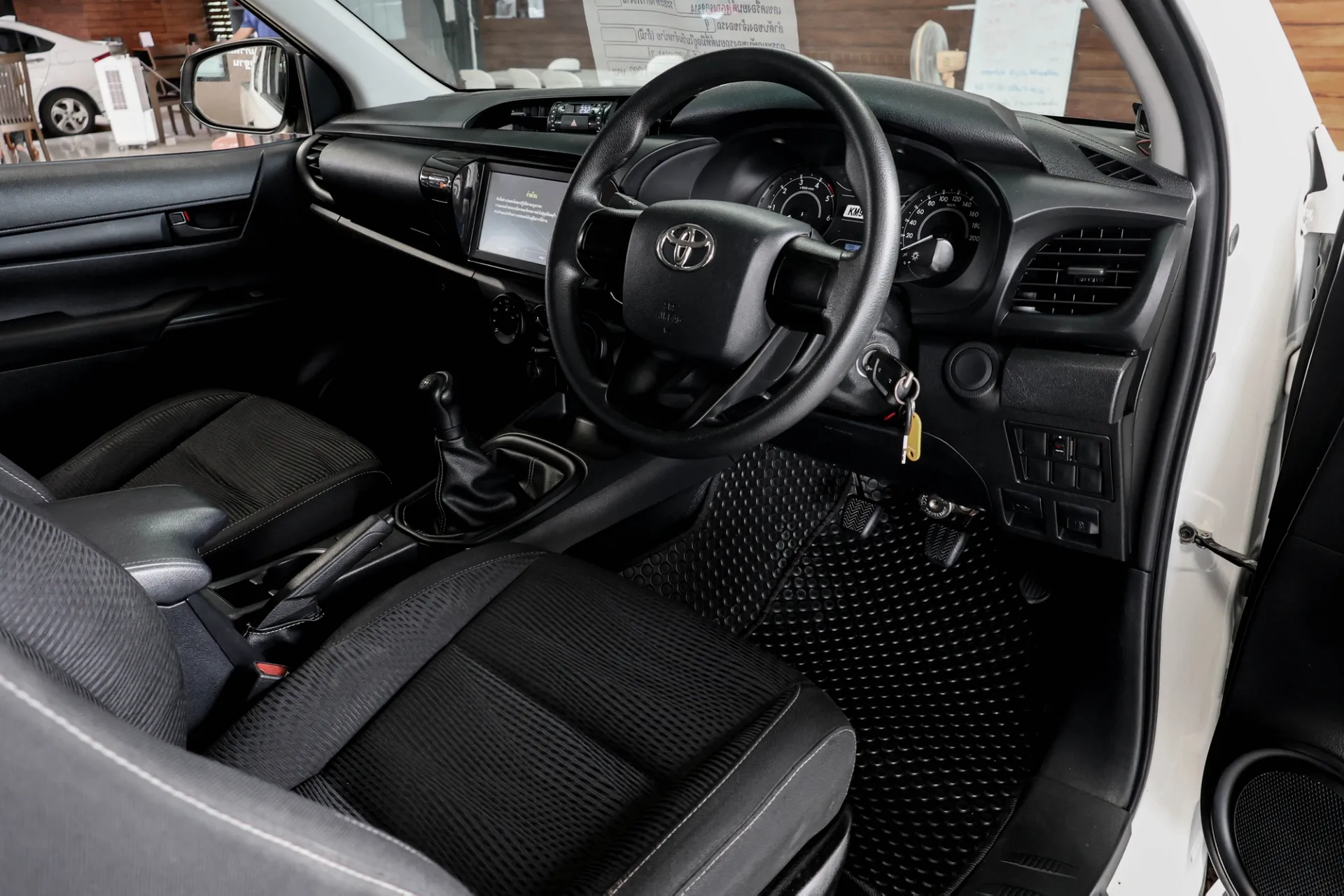 TOYOTA REVO SMART CAB 2.4 E Z EDITION 2020 MT #3ฒฆ-806 - Image 12