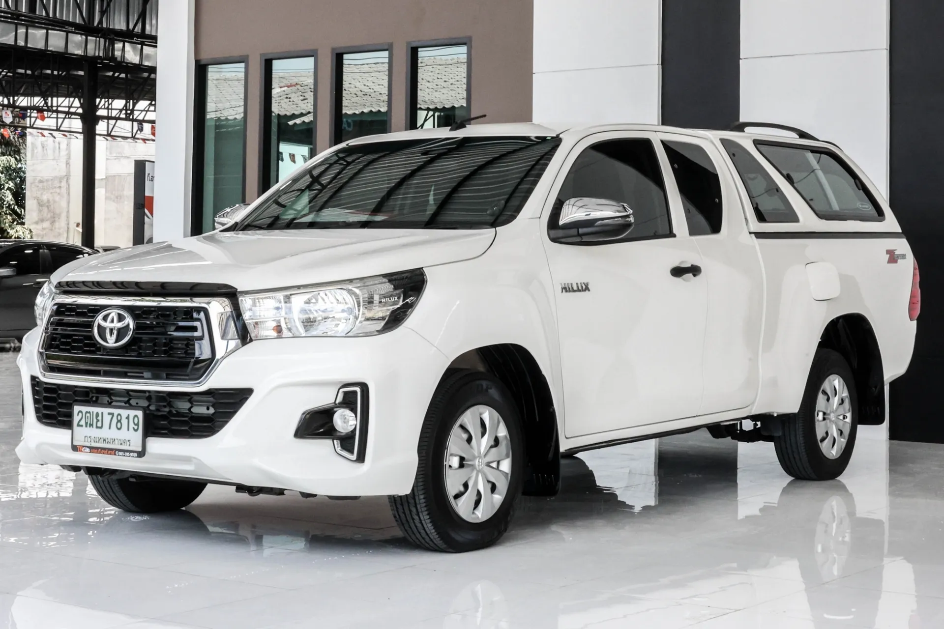TOYOTA REVO SMART CAB 2.4 Z Edition J Plus MT 2019