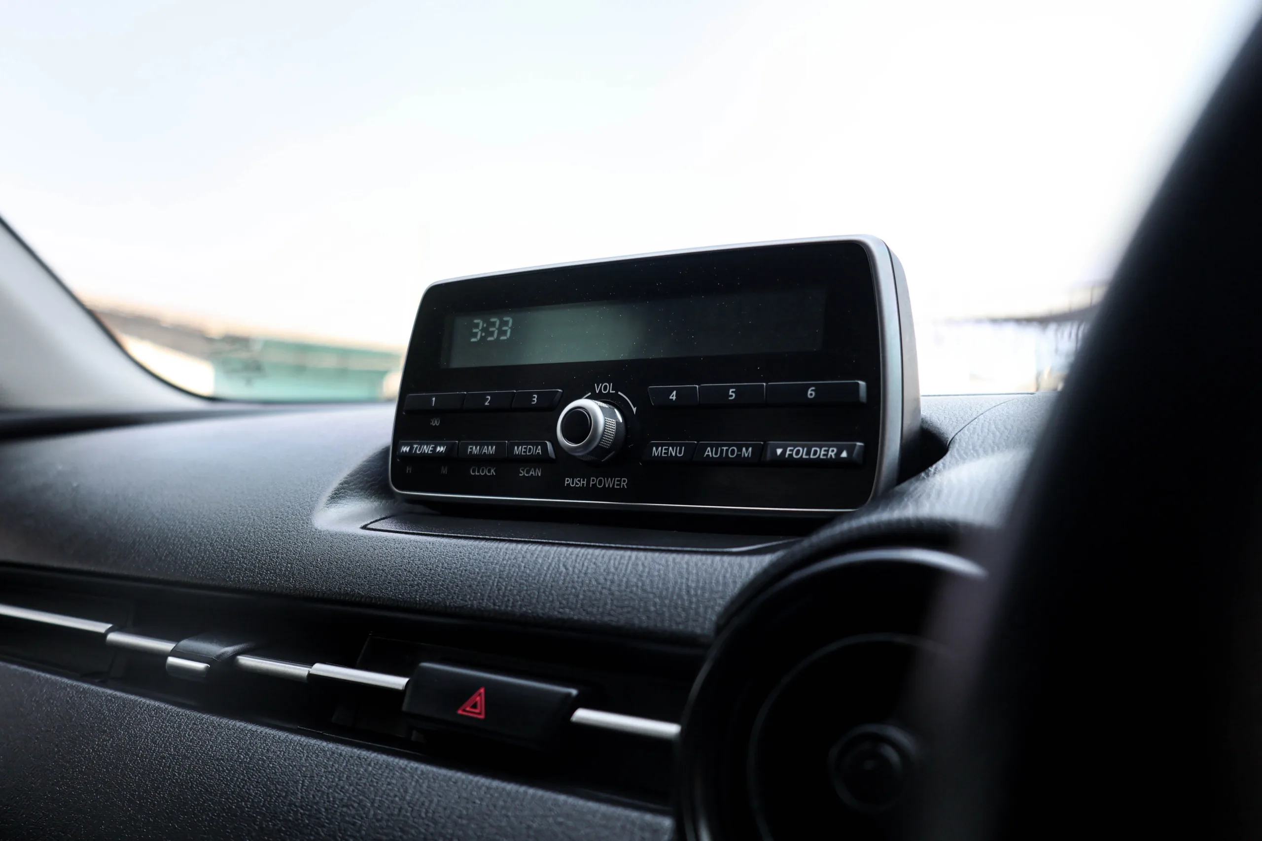 MAZDA 2 SKYACTIV-G 1.3 E SPORT ปี 2022 A/T #6ขจ-5272 - Image 15