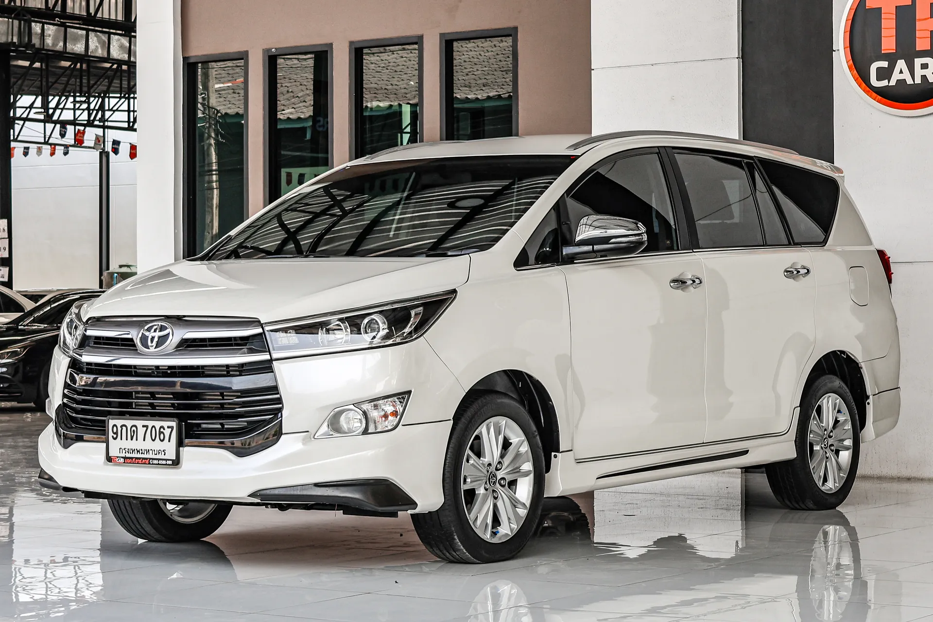 INNOVA CRYSTA 2.8 V 2020 AT #9กด-7067