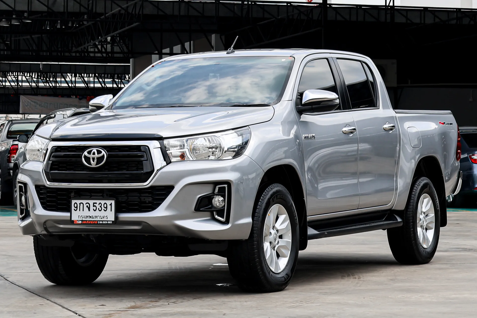 REVO DOUBLE CAB PRERUNNER 2.4 E 2019 AT #9กฉ-5391