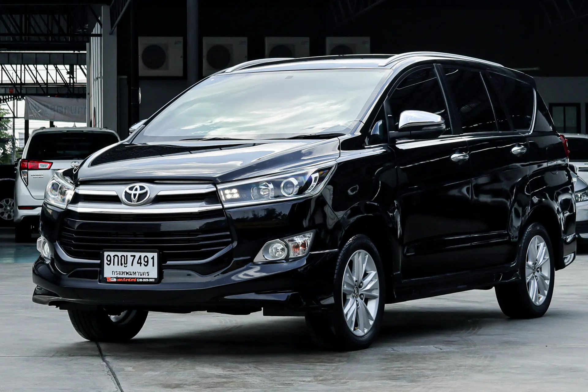 TOYOTA INNOVA 2.8 V 2019 AT #9กญ-7491