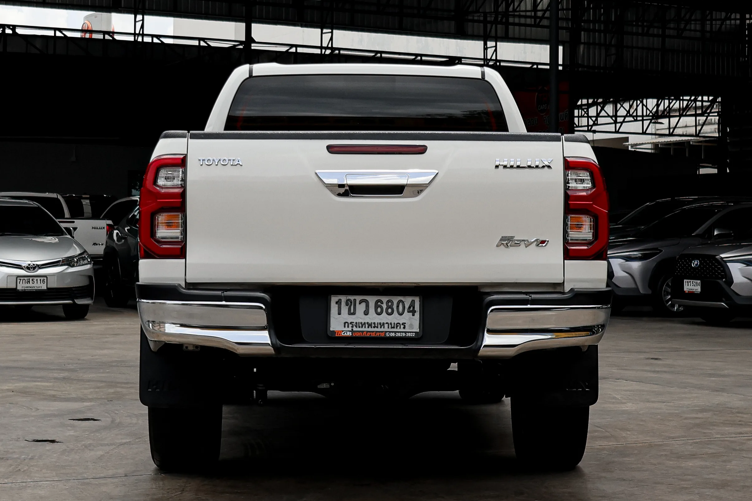 2020 Toyota HILUX REVO 2.4 DOUBLE CAB Prerunner Mid Double Cab Pickup - Image 7
