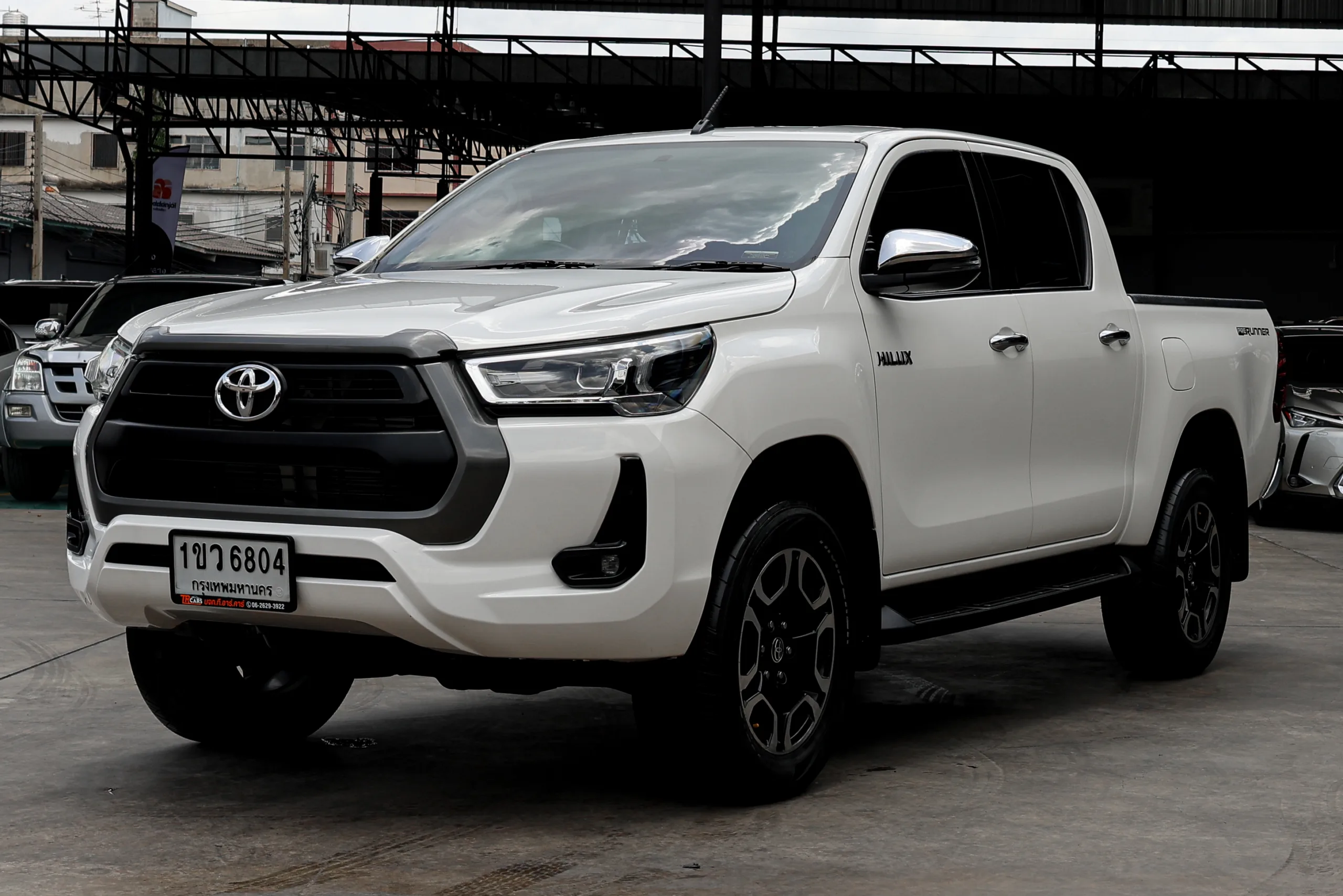 2020 Toyota HILUX REVO 2.4 DOUBLE CAB Prerunner Mid Double Cab Pickup