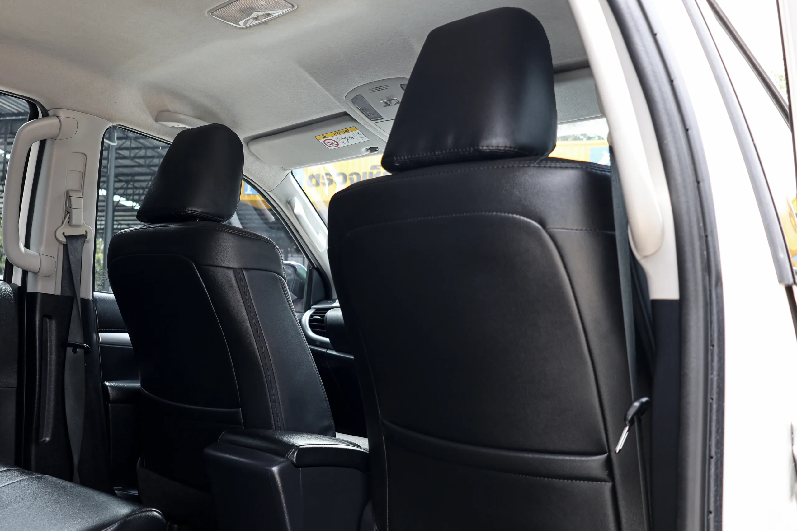 2020 Toyota HILUX REVO 2.4 DOUBLE CAB Prerunner Mid Double Cab Pickup - Image 25