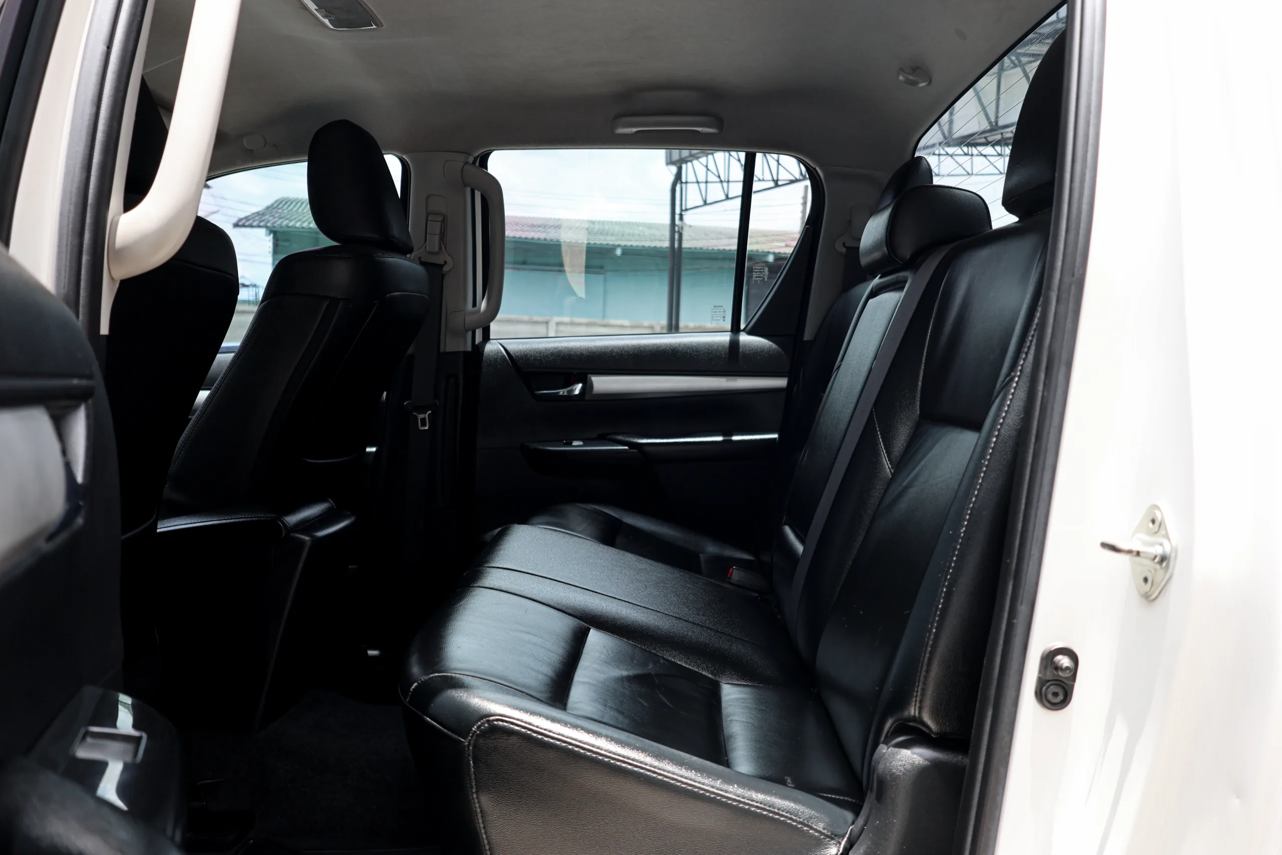 2020 Toyota HILUX REVO 2.4 DOUBLE CAB Prerunner Mid Double Cab Pickup - Image 22