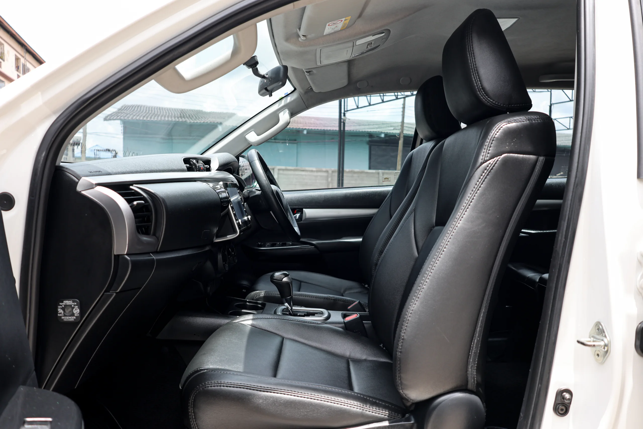 2020 Toyota HILUX REVO 2.4 DOUBLE CAB Prerunner Mid Double Cab Pickup - Image 20