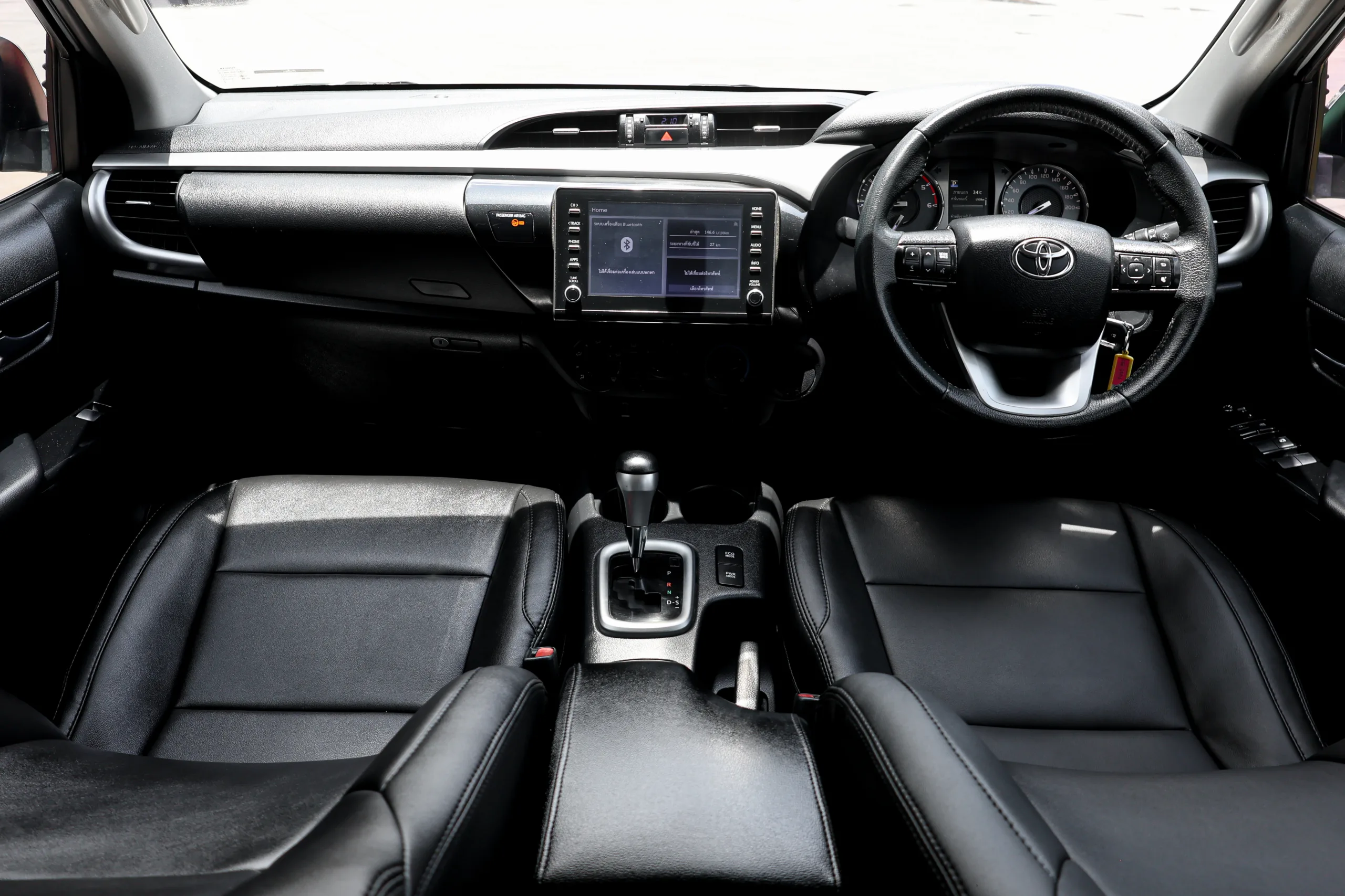2020 Toyota HILUX REVO 2.4 DOUBLE CAB Prerunner Mid Double Cab Pickup - Image 12