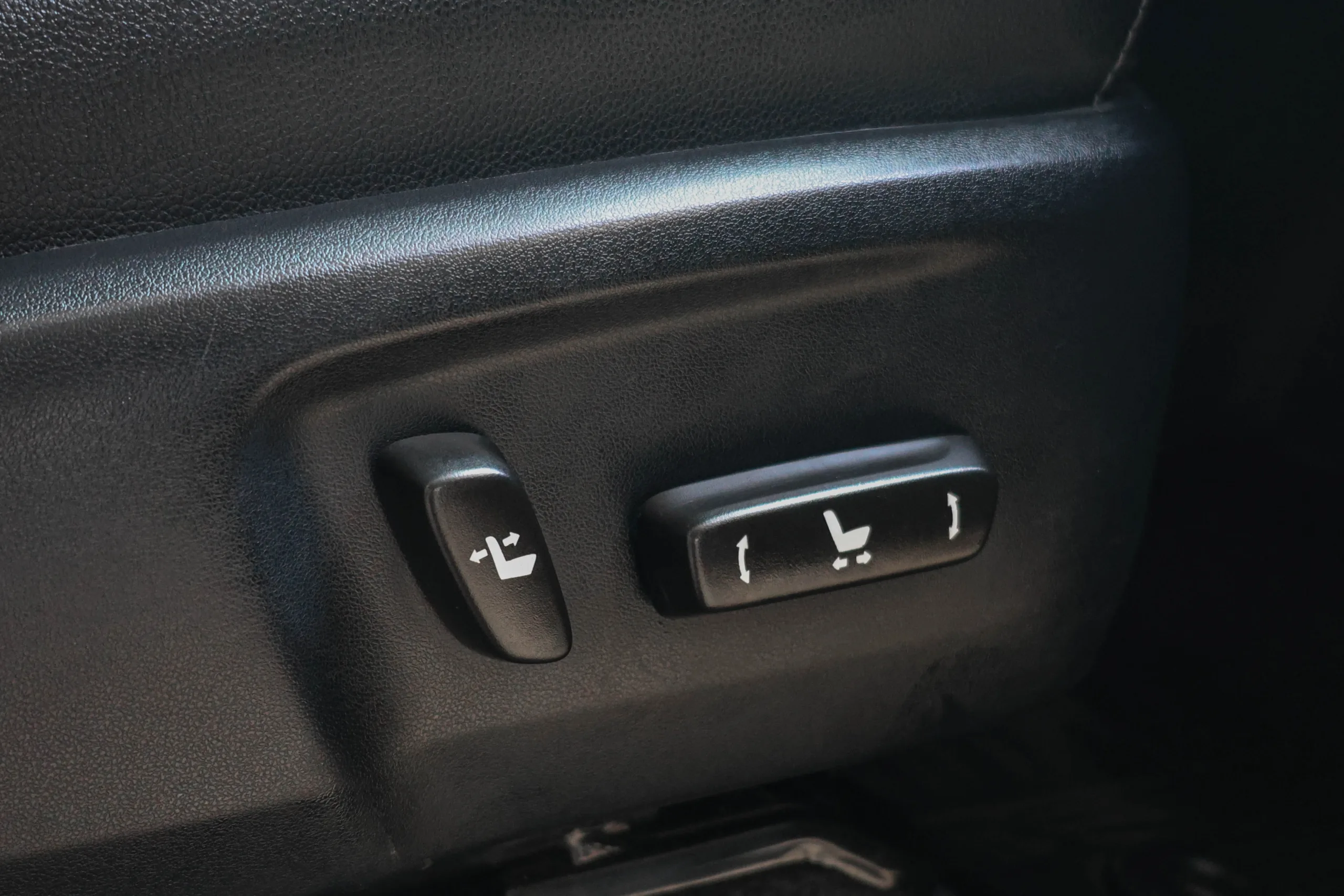 2019 Toyota HILUX REVO 2.4 Double Cab G Prerunner Double Cab Pickup - Image 17